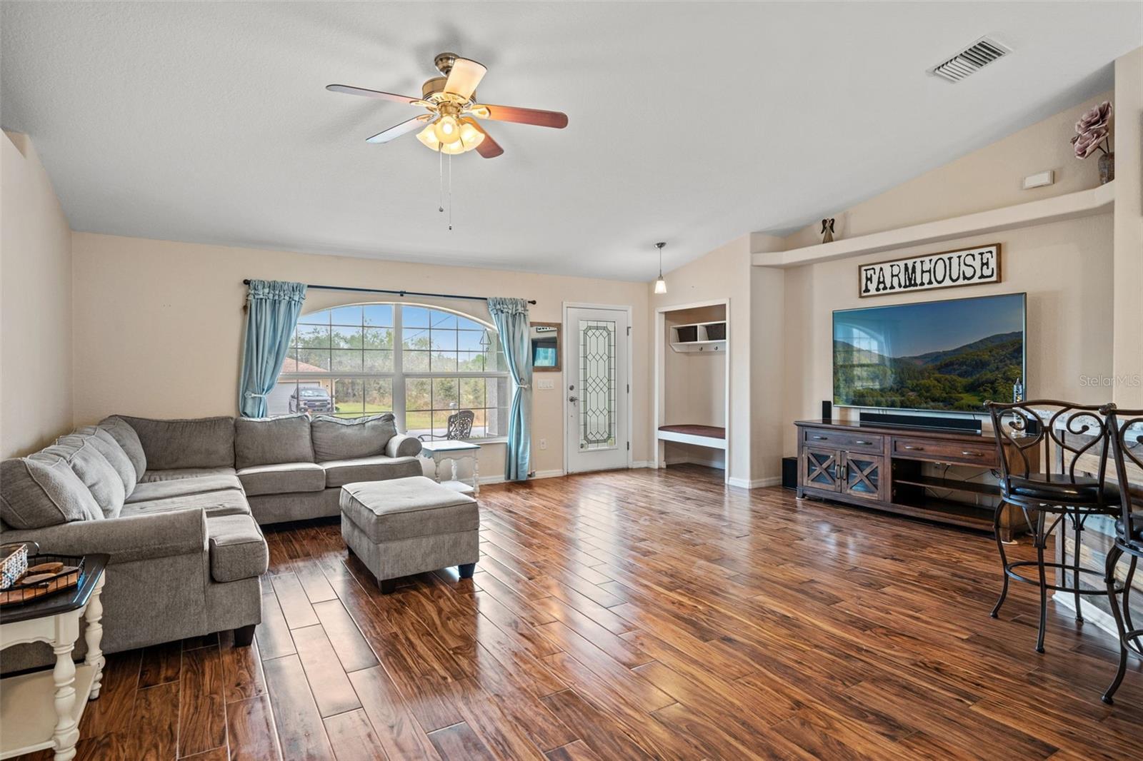 13124 HOUSE FINCH RD