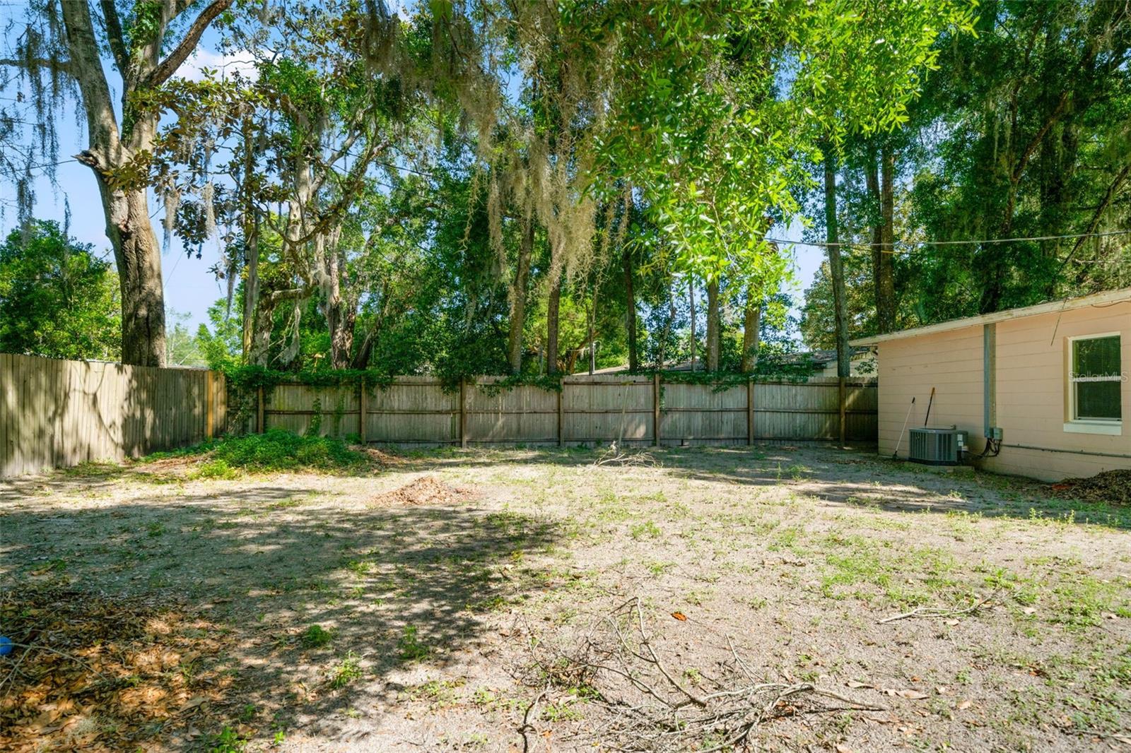 21408 CAMPBELL DR