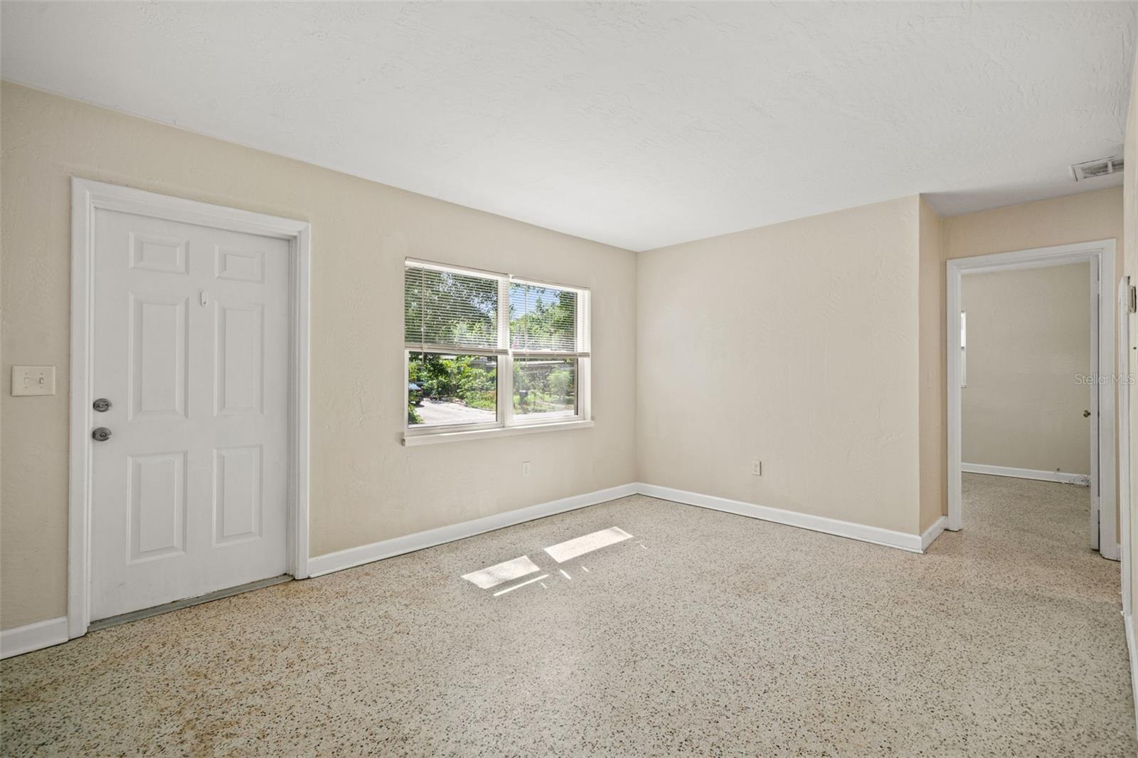21408 CAMPBELL DR