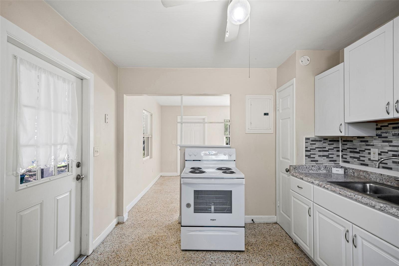 21408 CAMPBELL DR