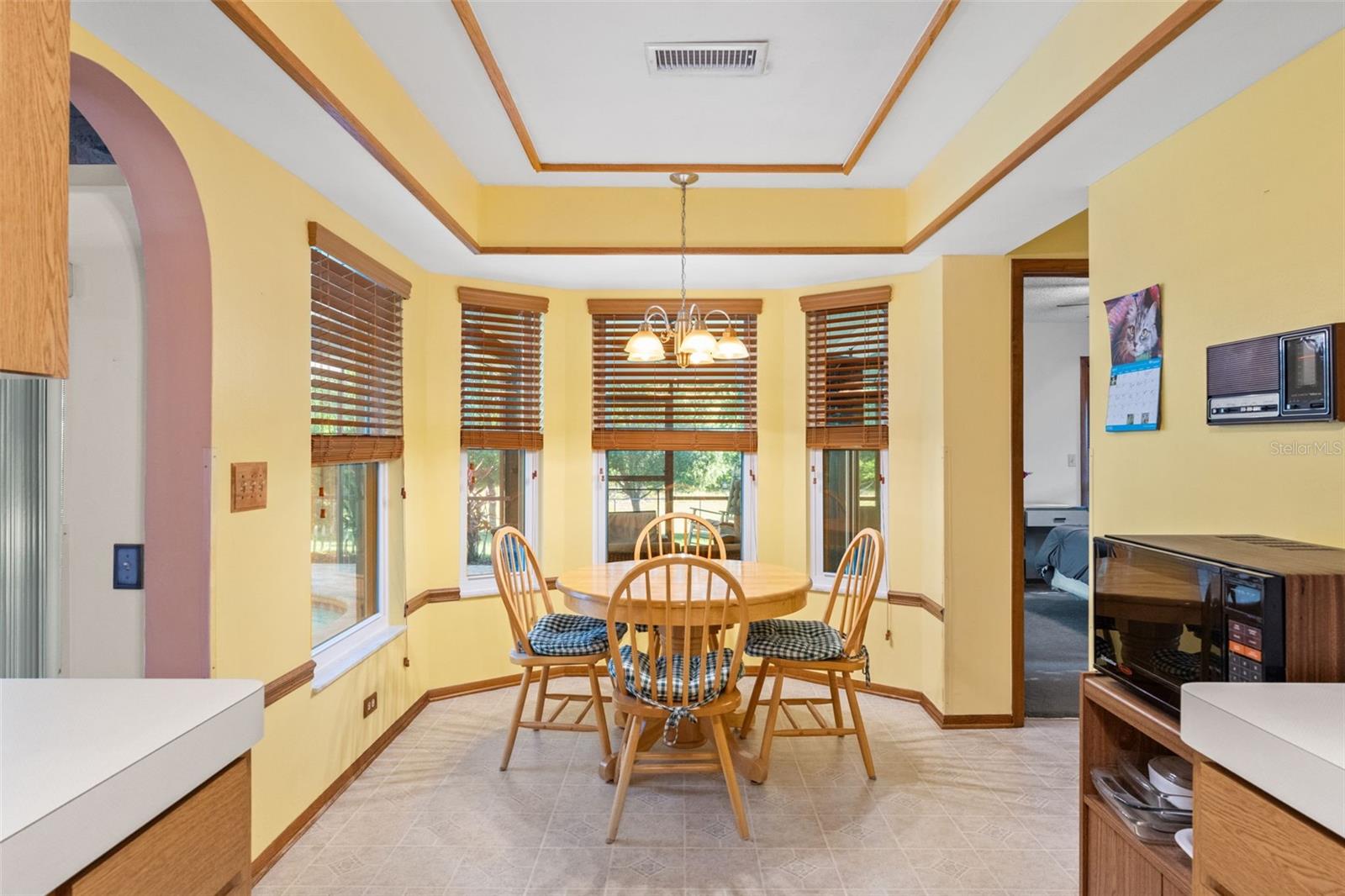 14037 GREGORY ST