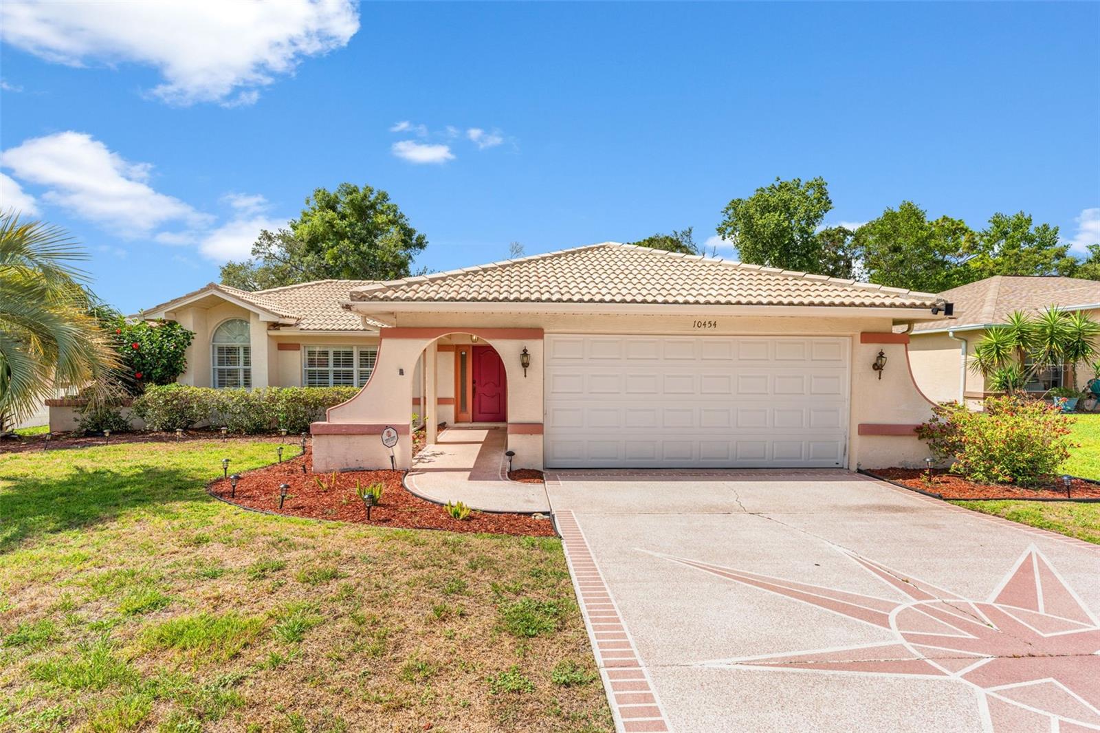 10454 VENTURA DR
