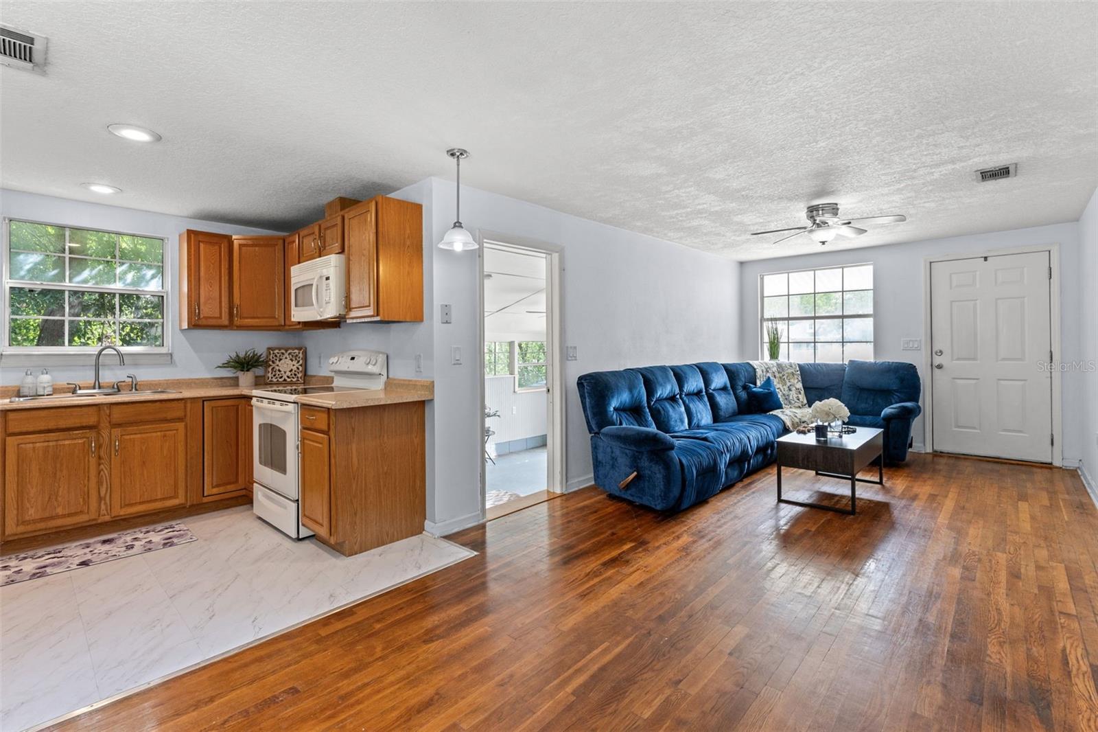 255 MONROE AVE