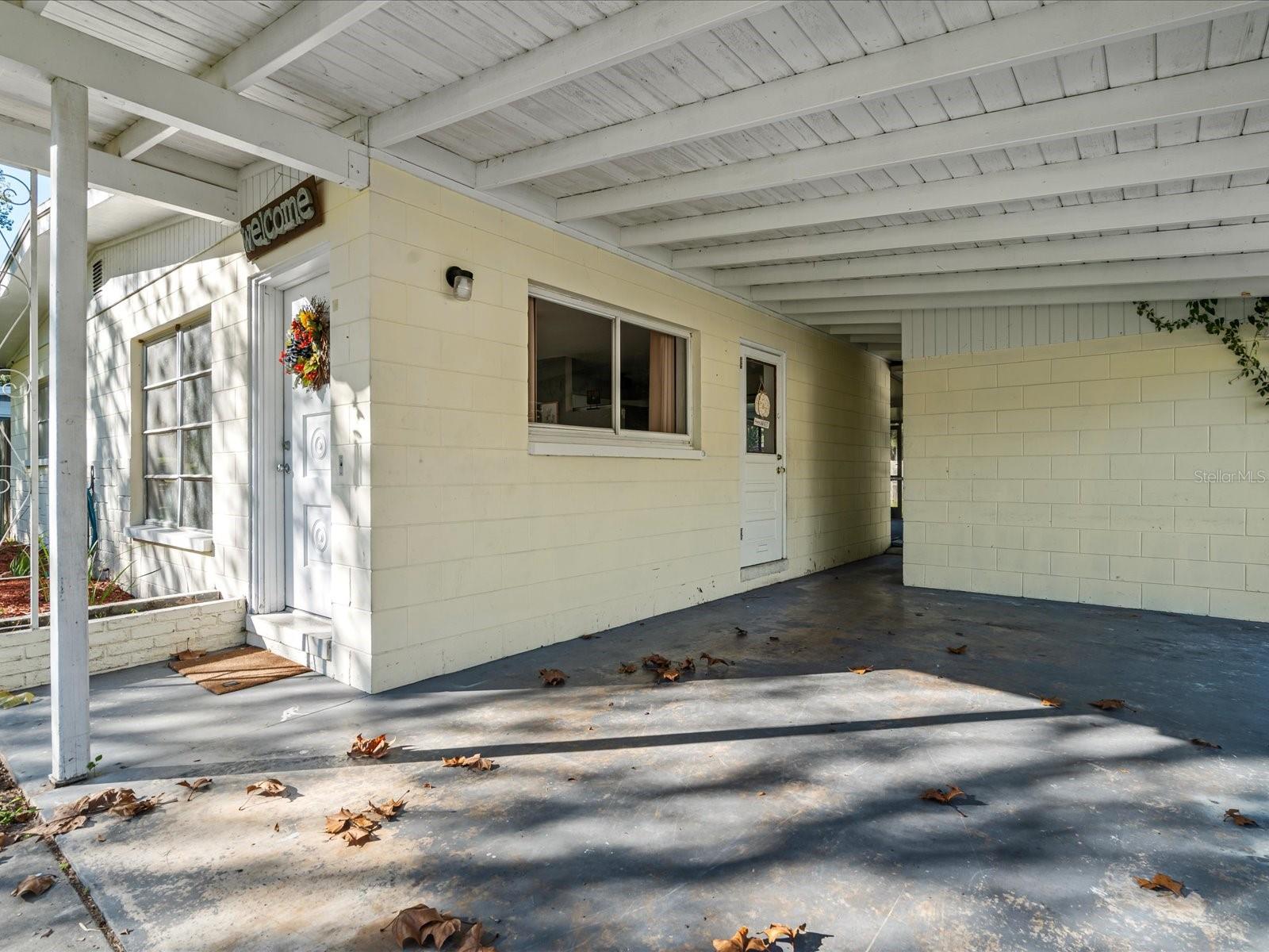 206 PEAK DR