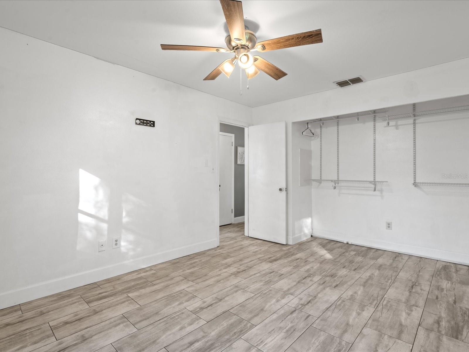 206 PEAK DR