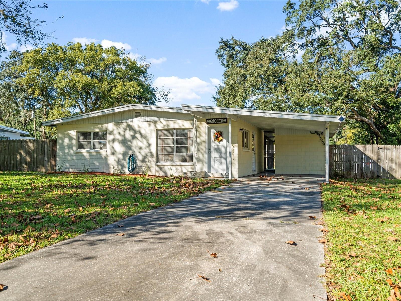 206 PEAK DR