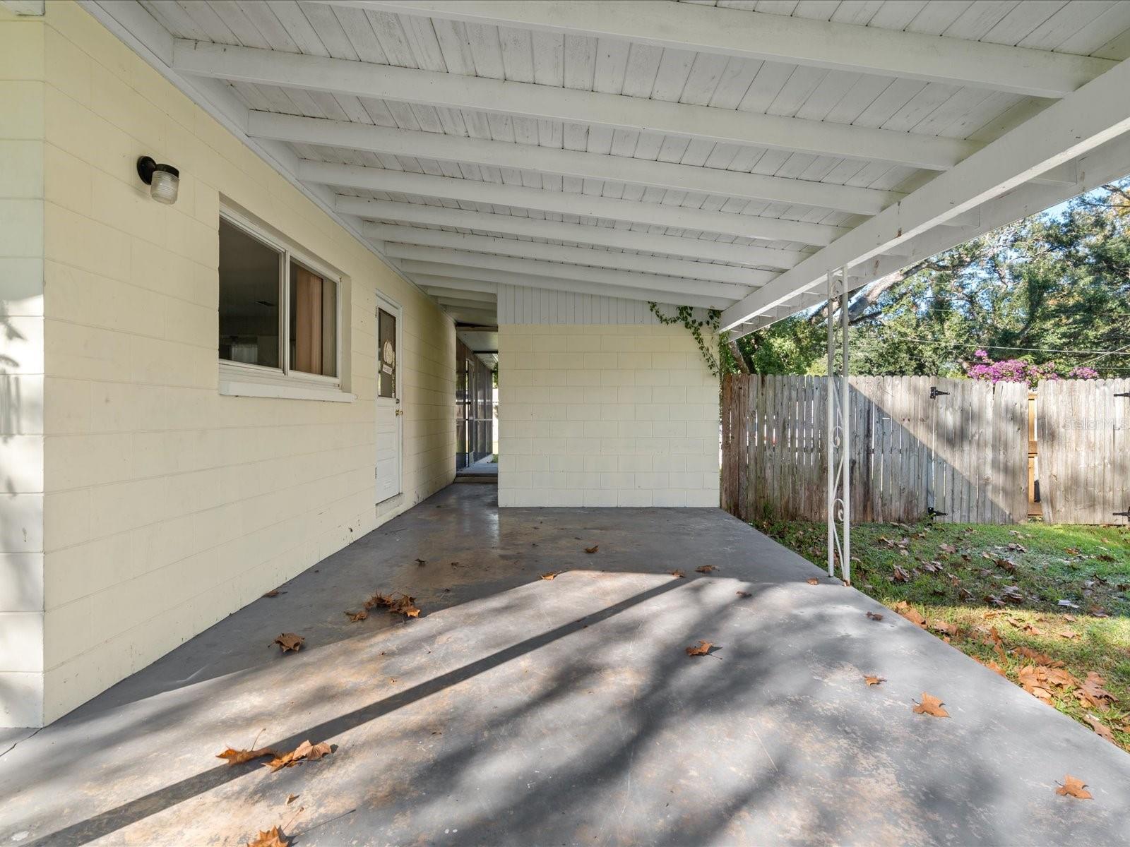 206 PEAK DR