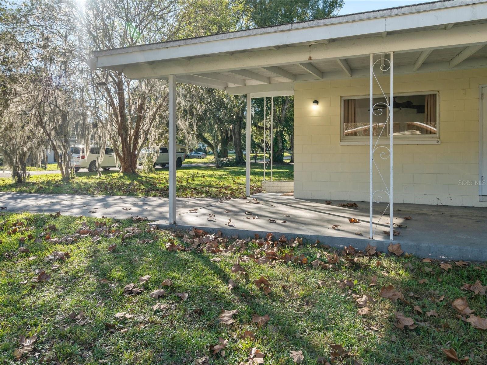 206 PEAK DR