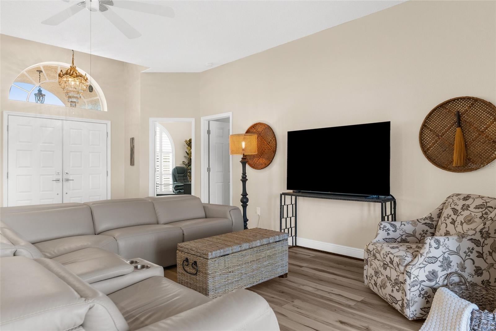 8320 MAYBELLE DR