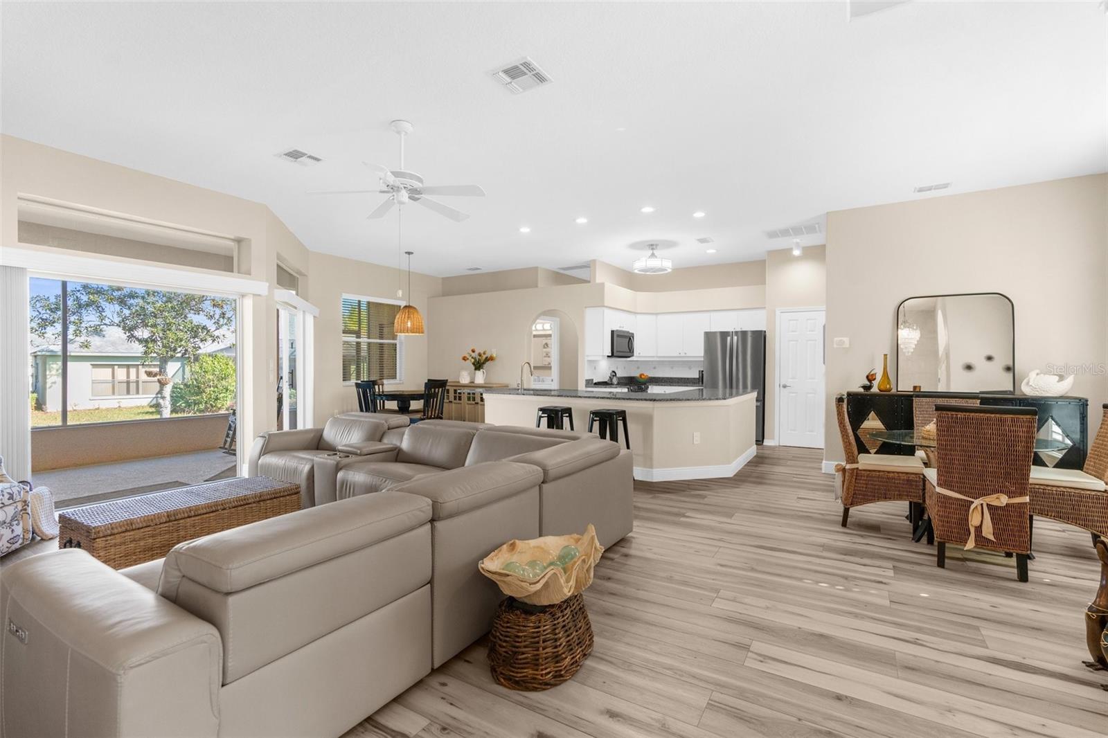 8320 MAYBELLE DR