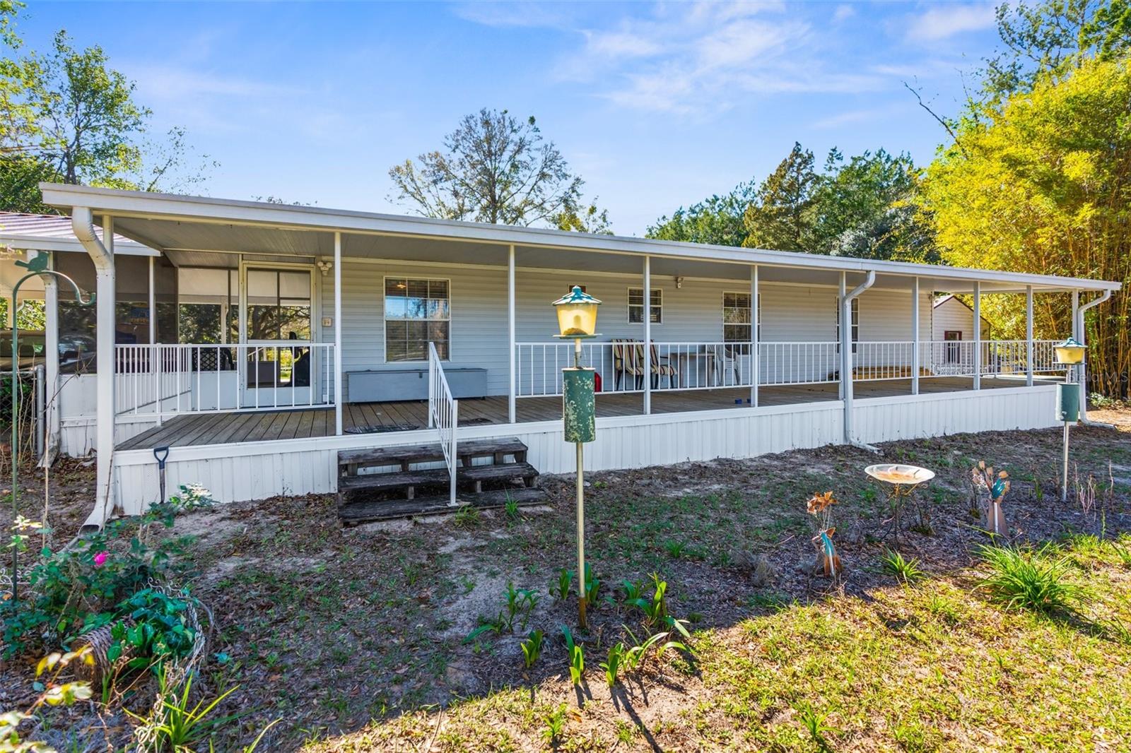 3565 N PAGE AVE