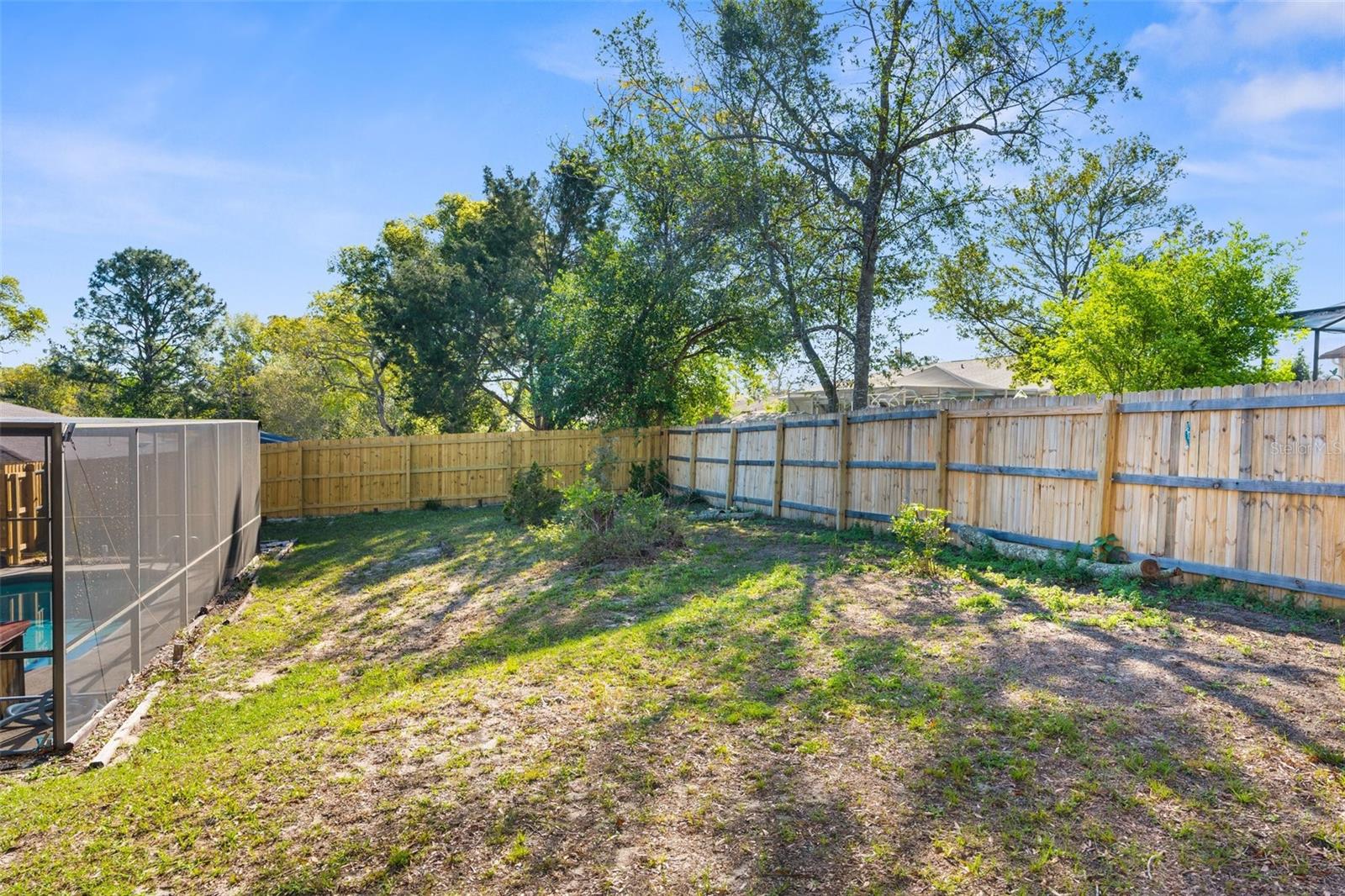 12802 LINDEN DR