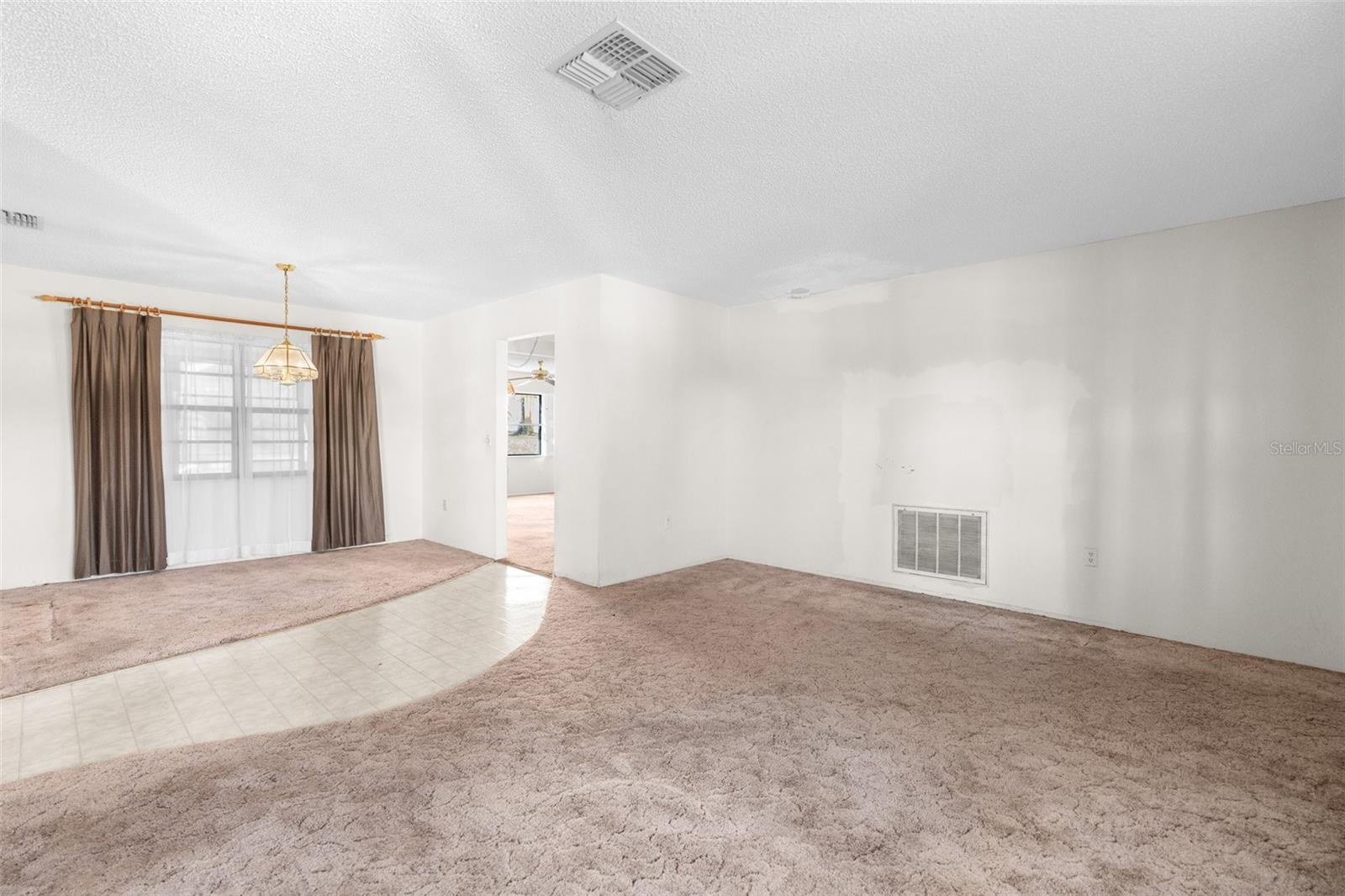 12802 LINDEN DR