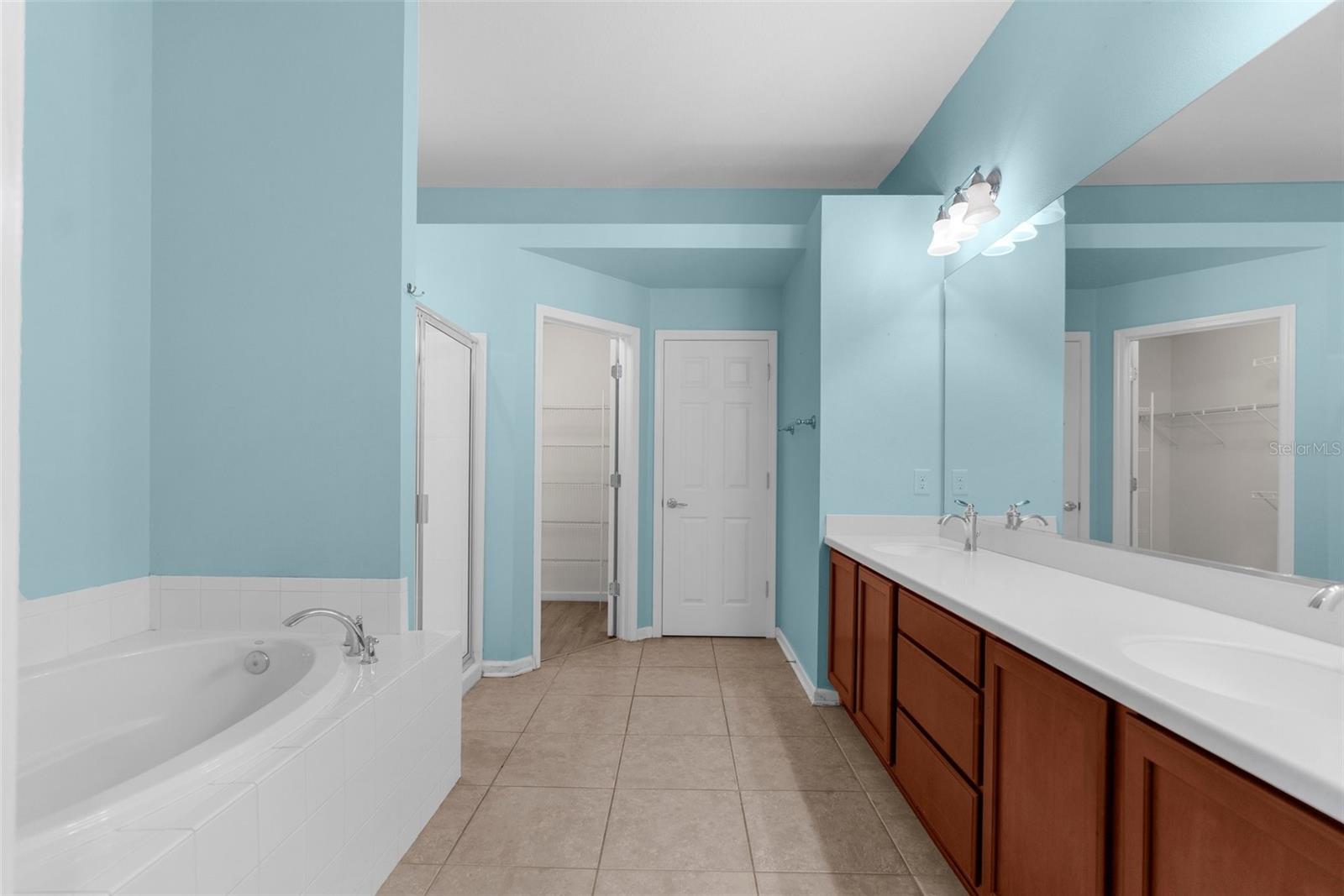 1280 HILL FLOWER DR