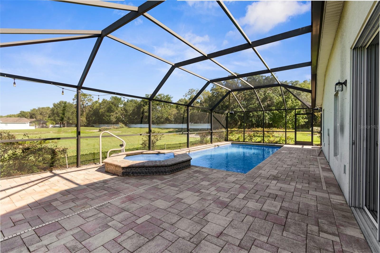 1280 HILL FLOWER DR
