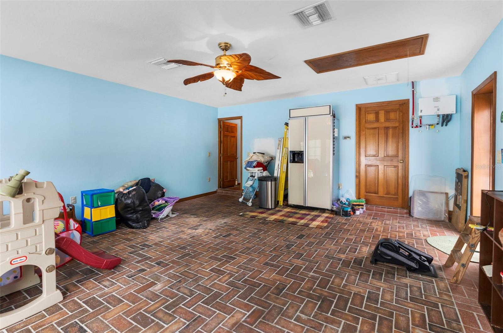 17131 DALBERG DR