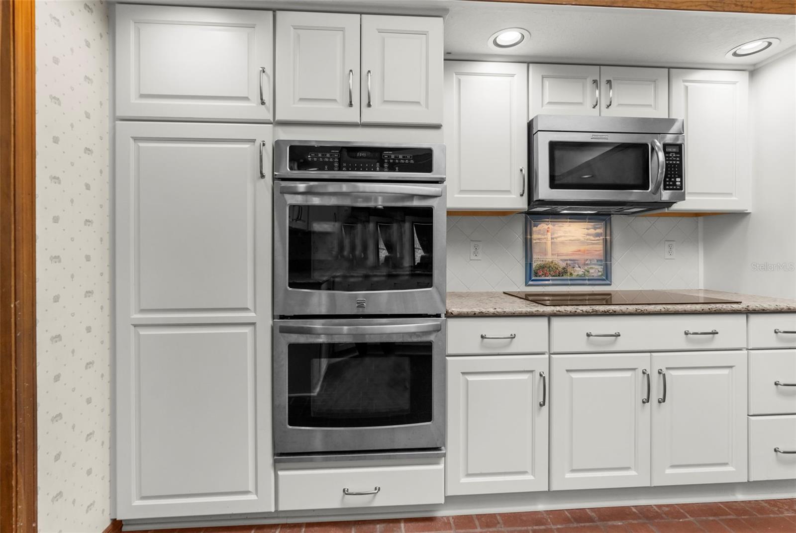 17131 DALBERG DR