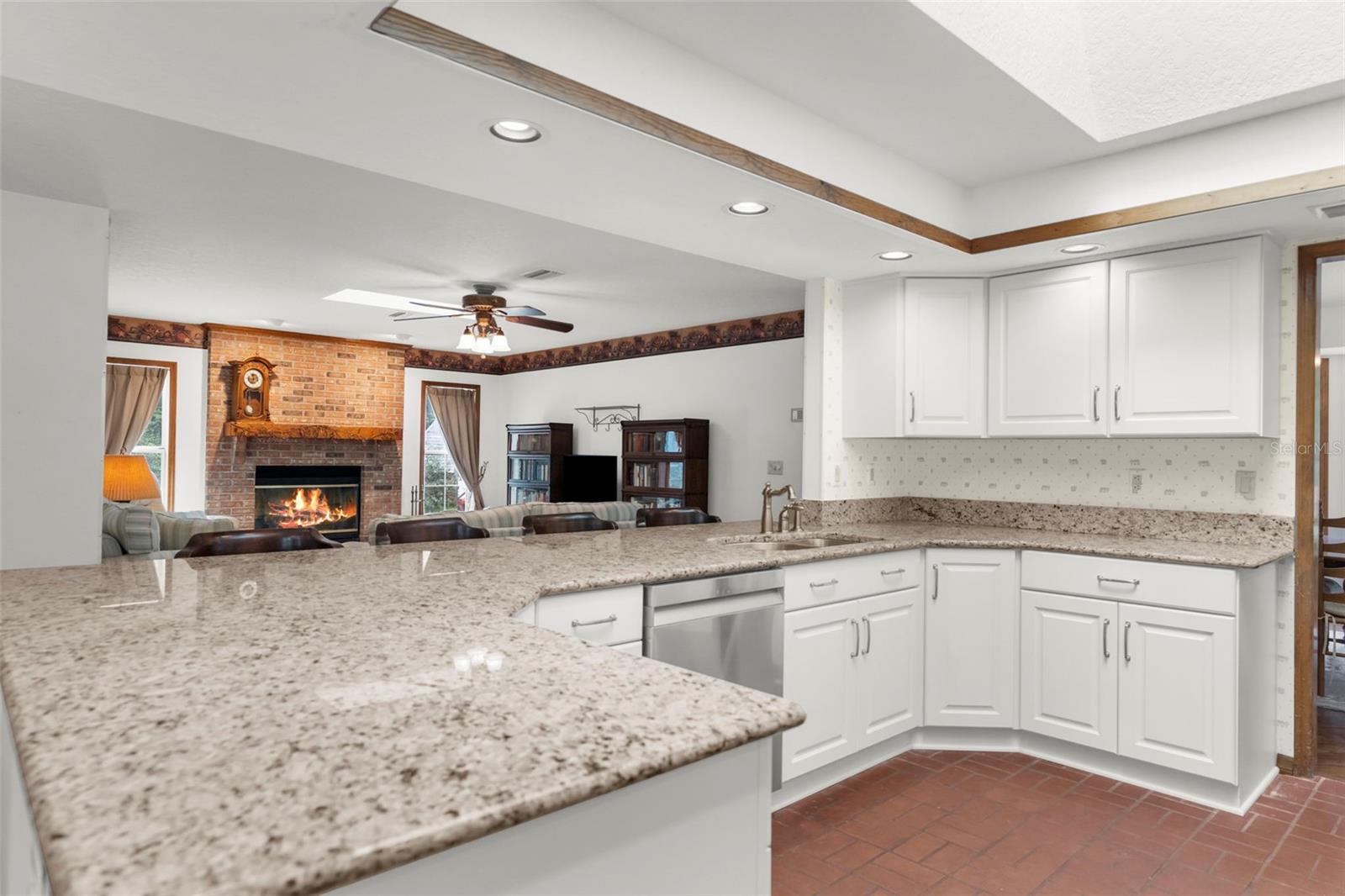17131 DALBERG DR