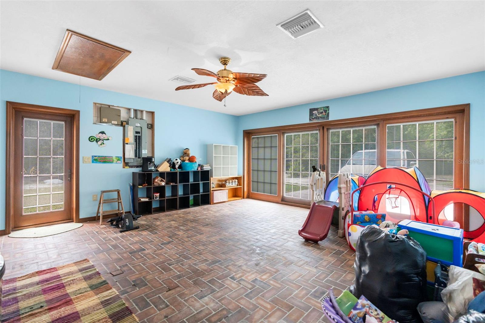 17131 DALBERG DR