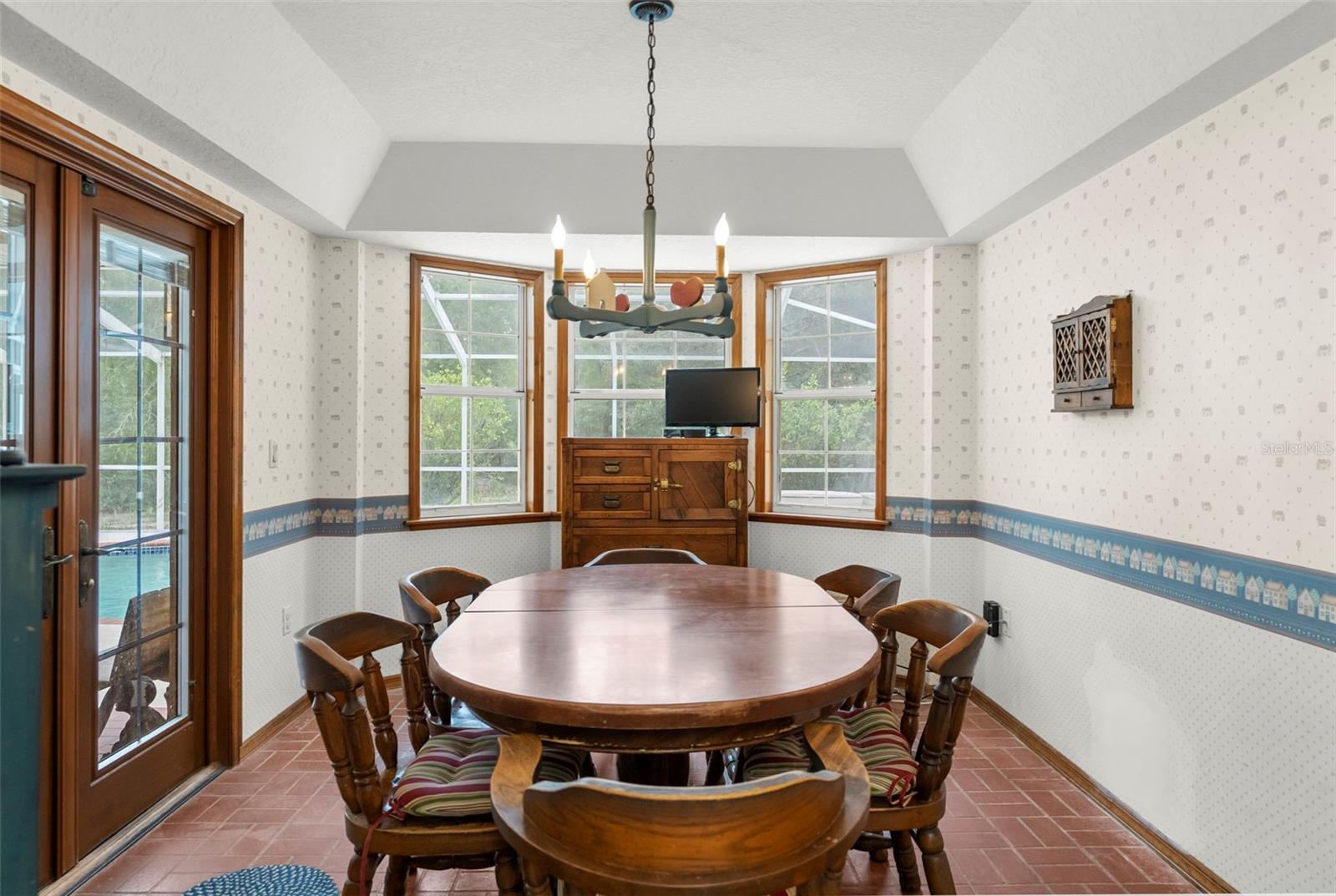 17131 DALBERG DR