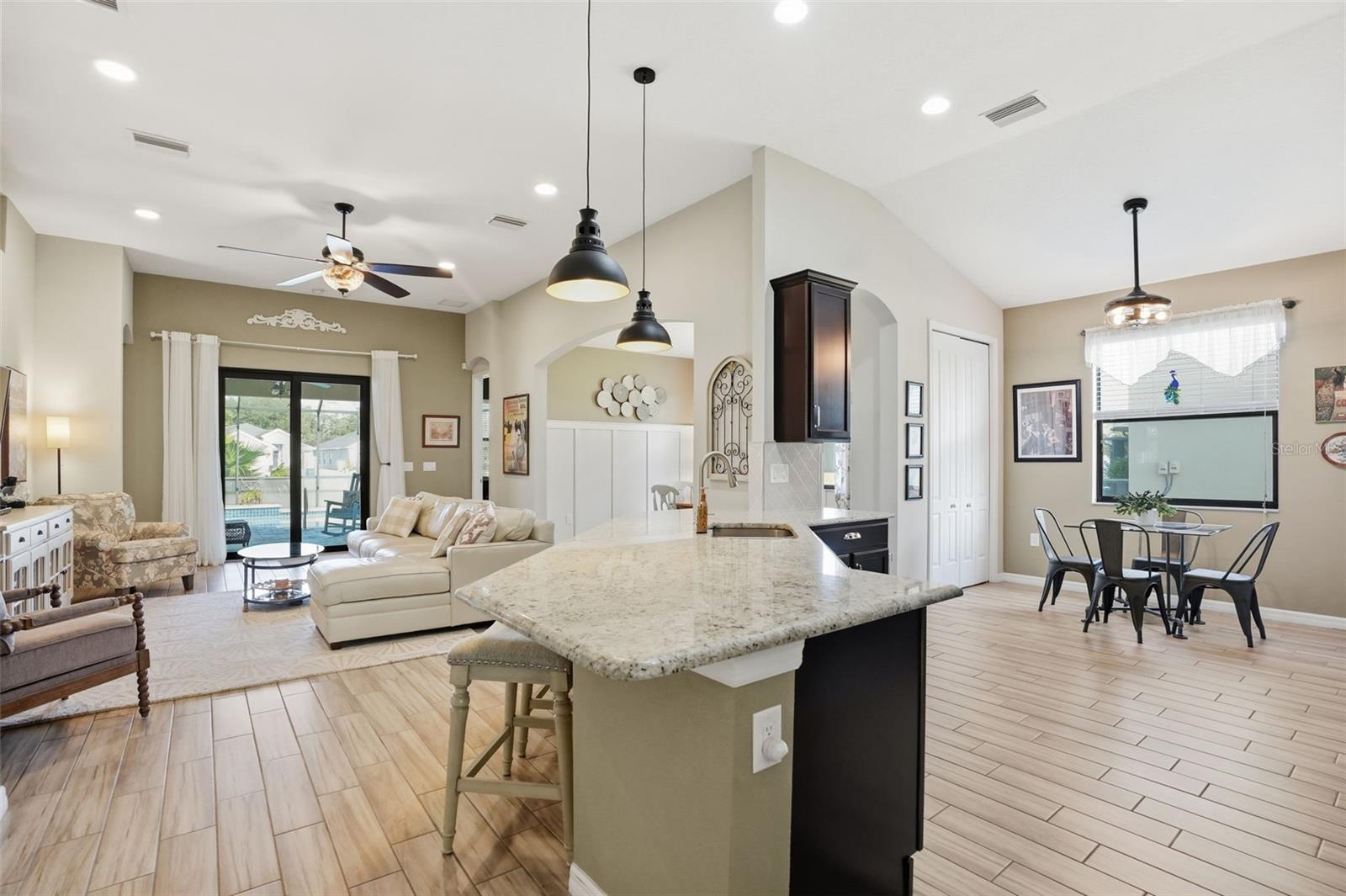 13707 GARDEN HILLS DR