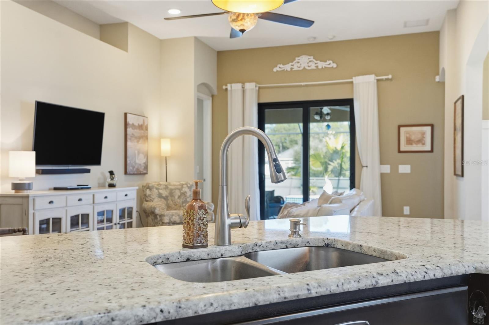 13707 GARDEN HILLS DR