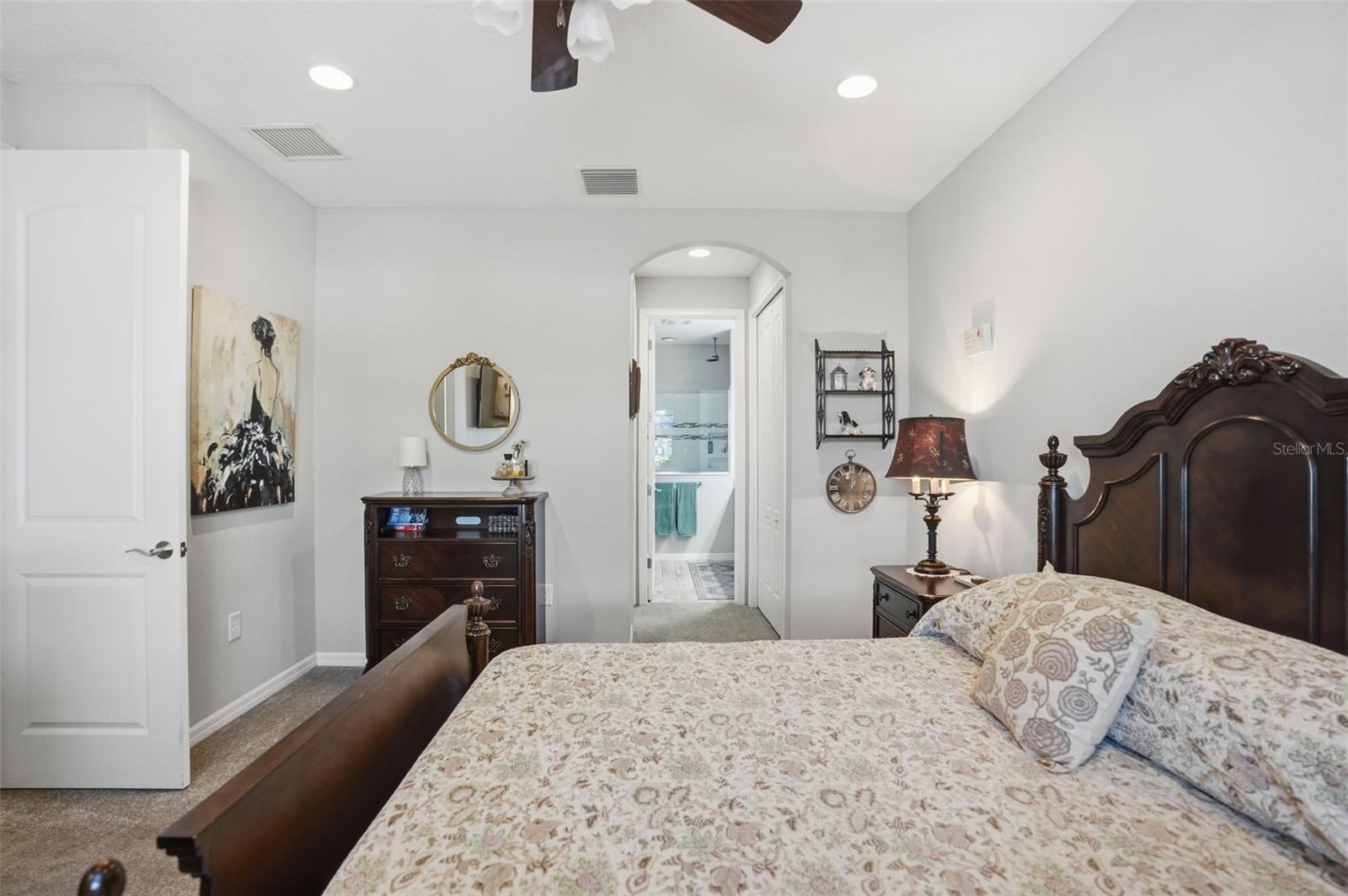 13707 GARDEN HILLS DR