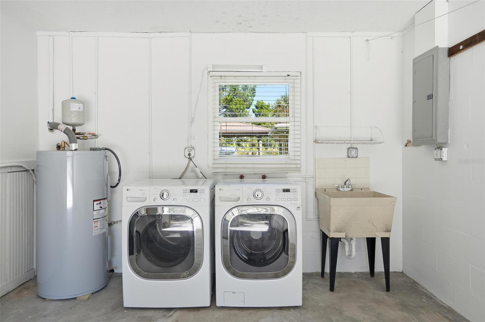 5995 S SHADYTREE PATH