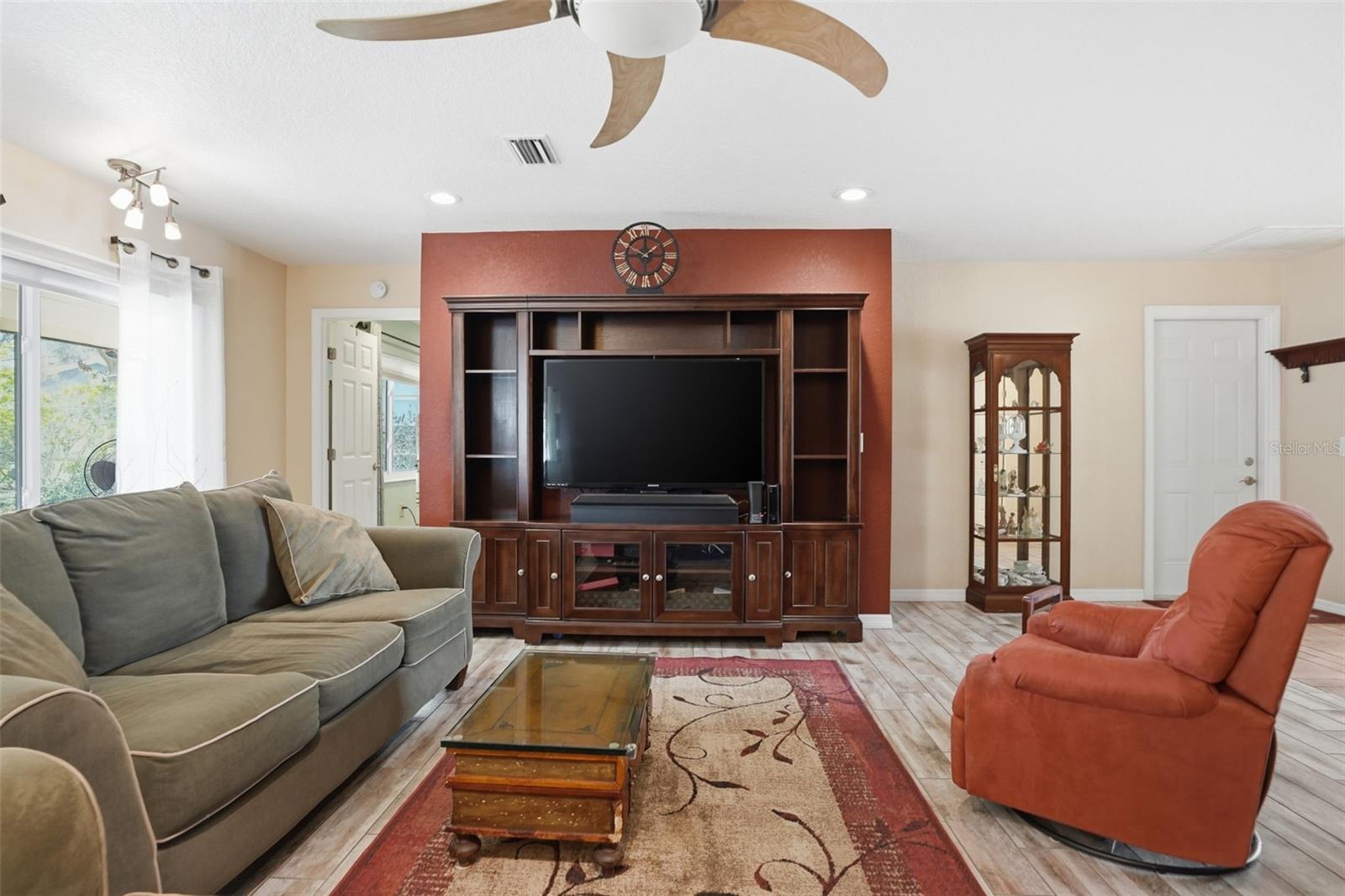2658 ROYAL RIDGE DR