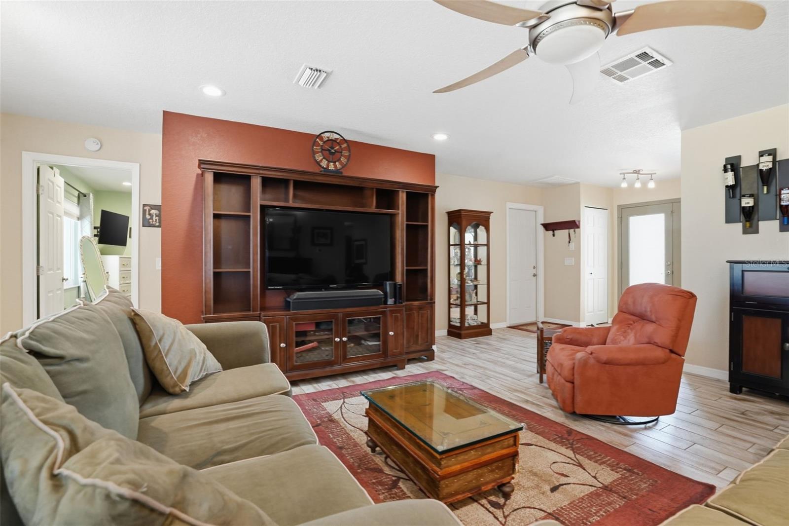 2658 ROYAL RIDGE DR