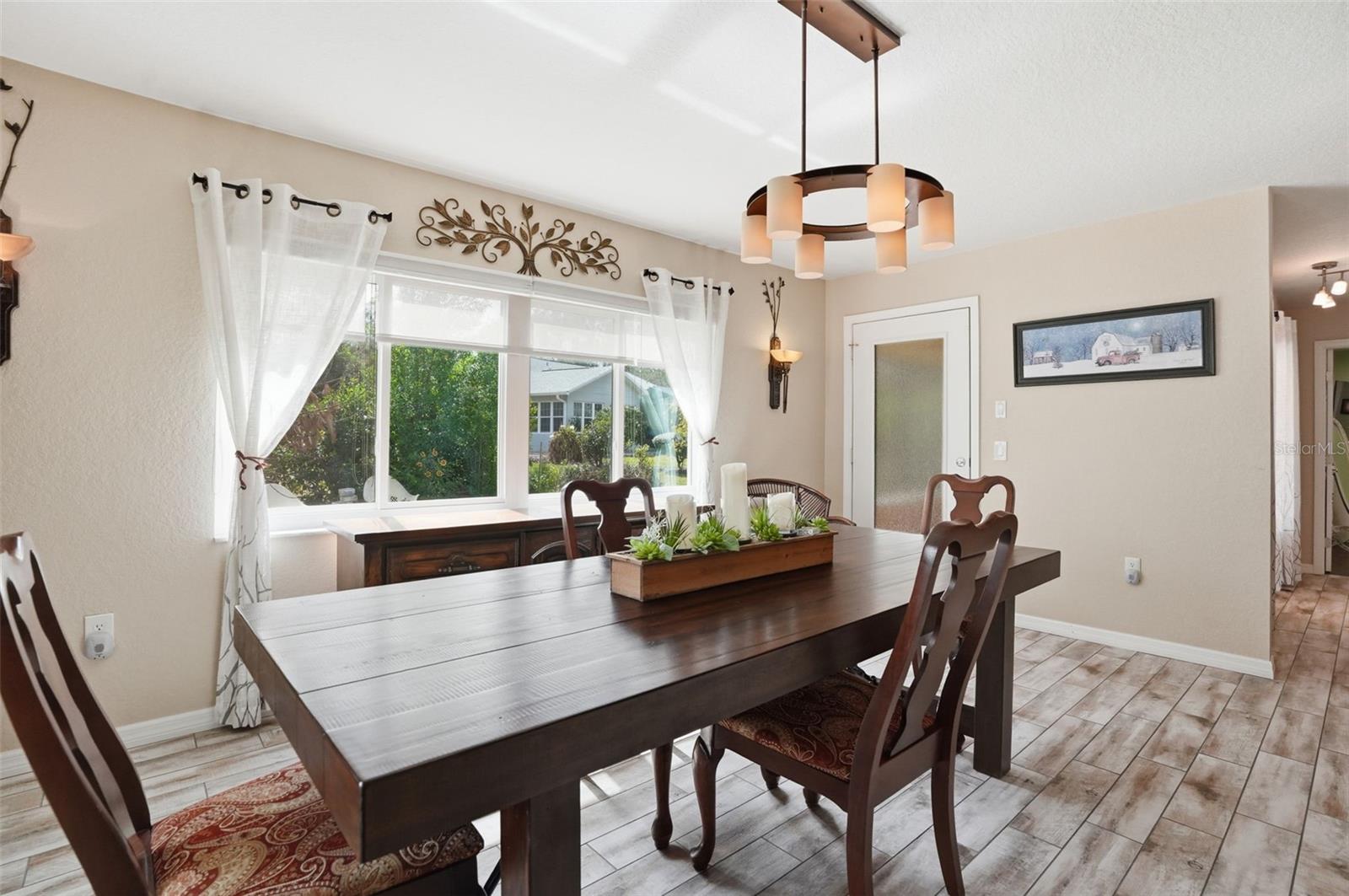 2658 ROYAL RIDGE DR