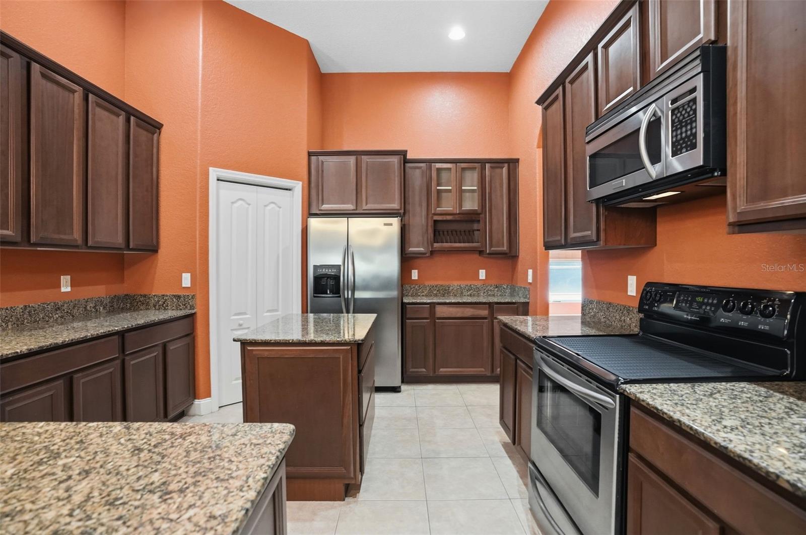 7190 BAHAMA SWALLOW AVE