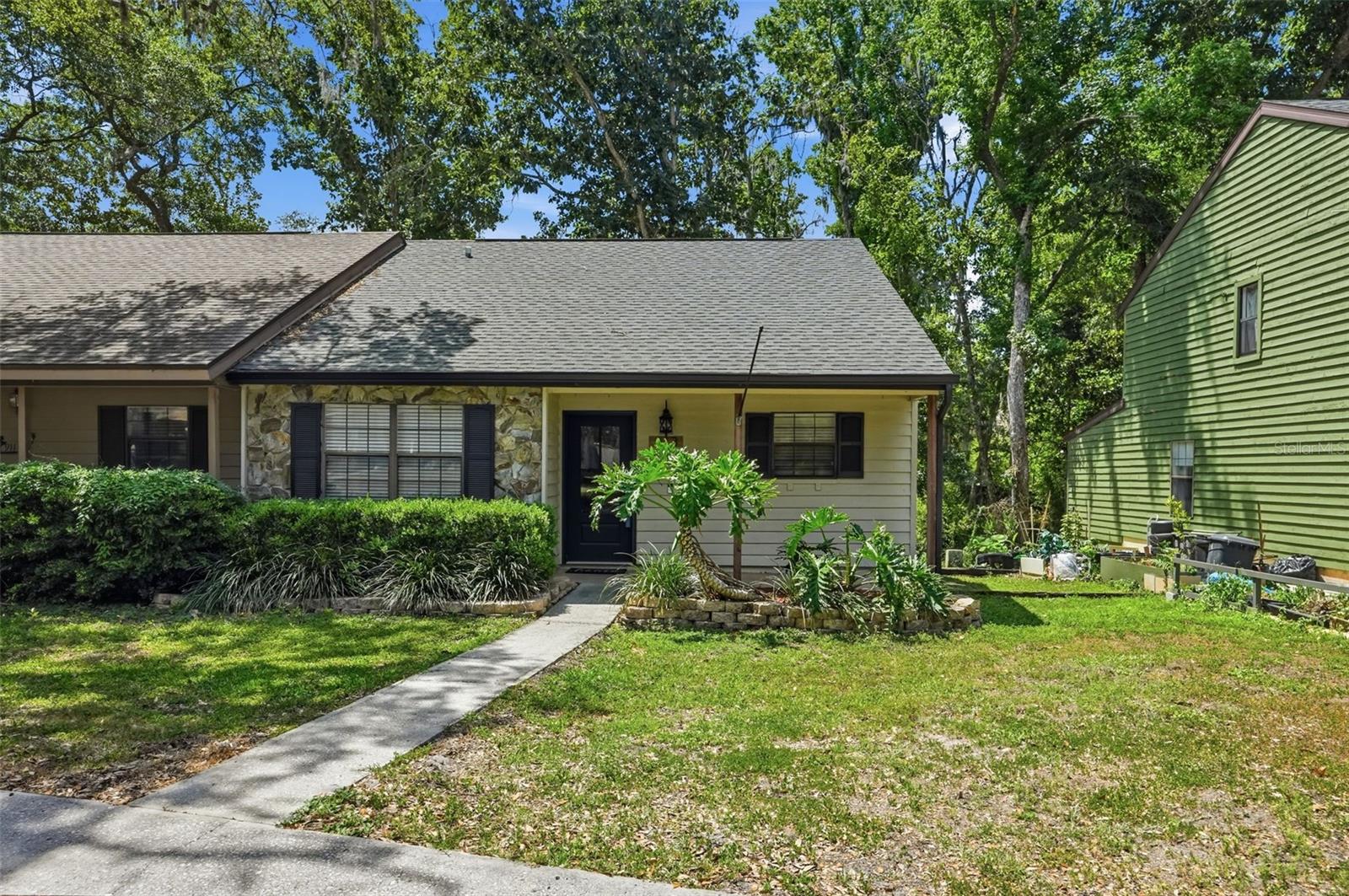 913 CANDLEBROOK LN