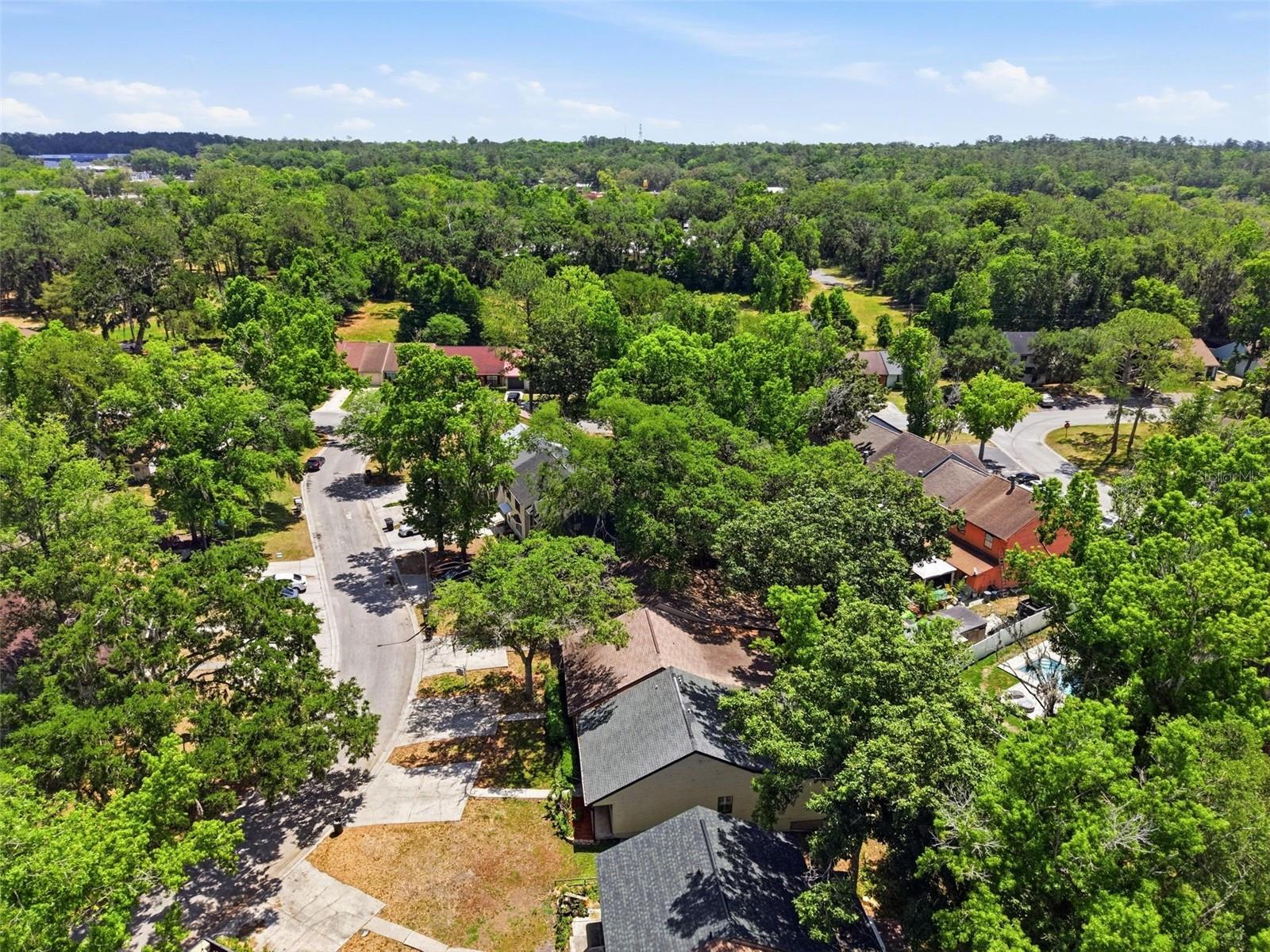 913 CANDLEBROOK LN