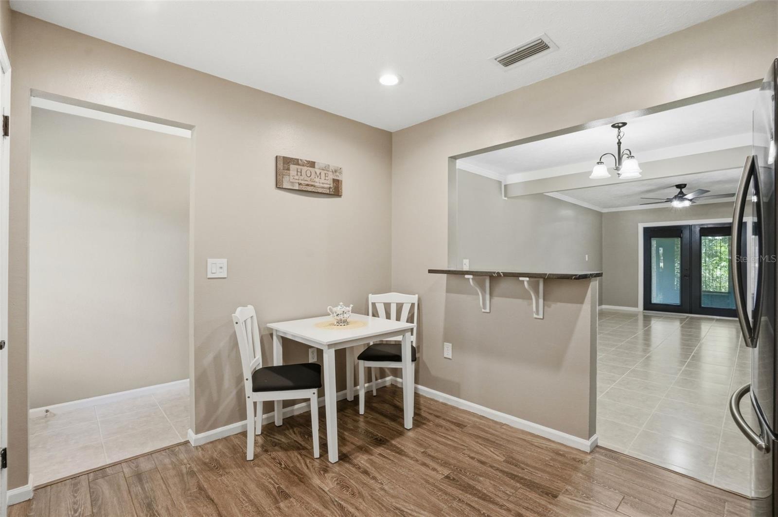 913 CANDLEBROOK LN