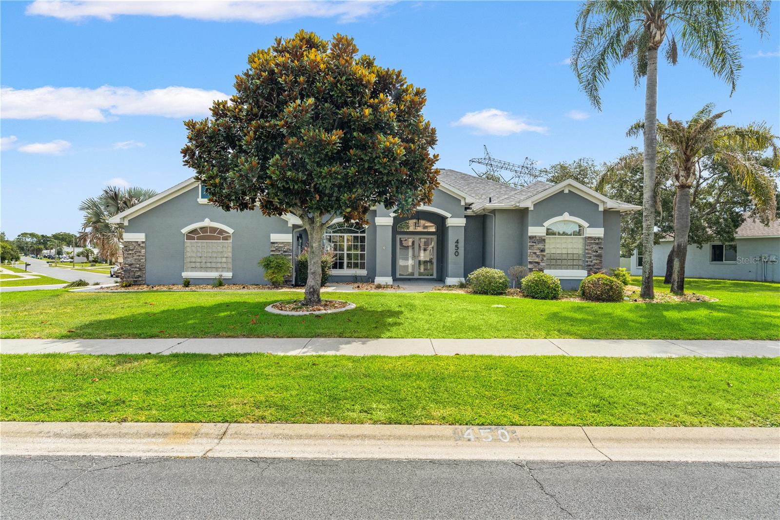 450 CASTILLE DR