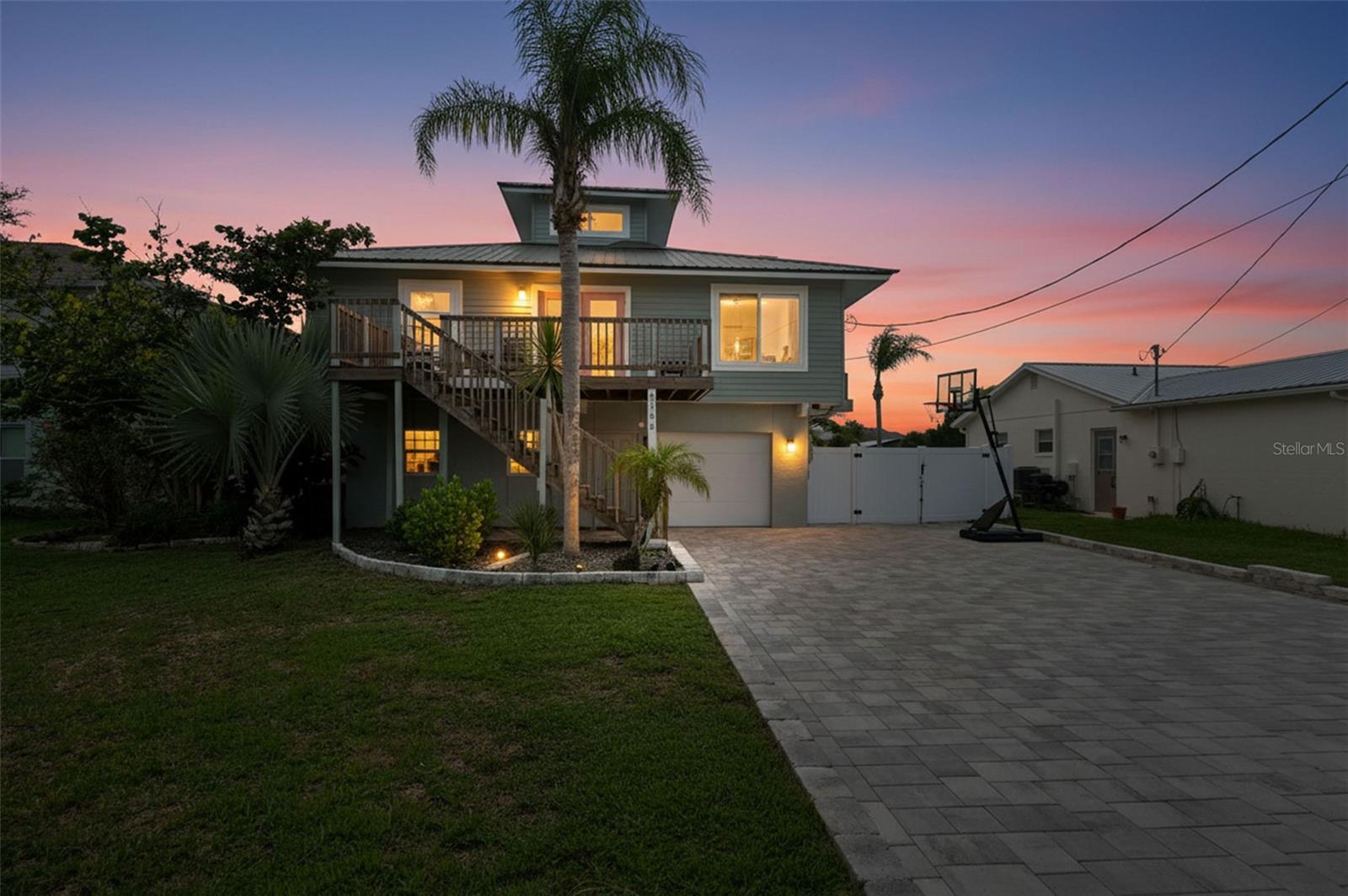 3199 AZALEA DR