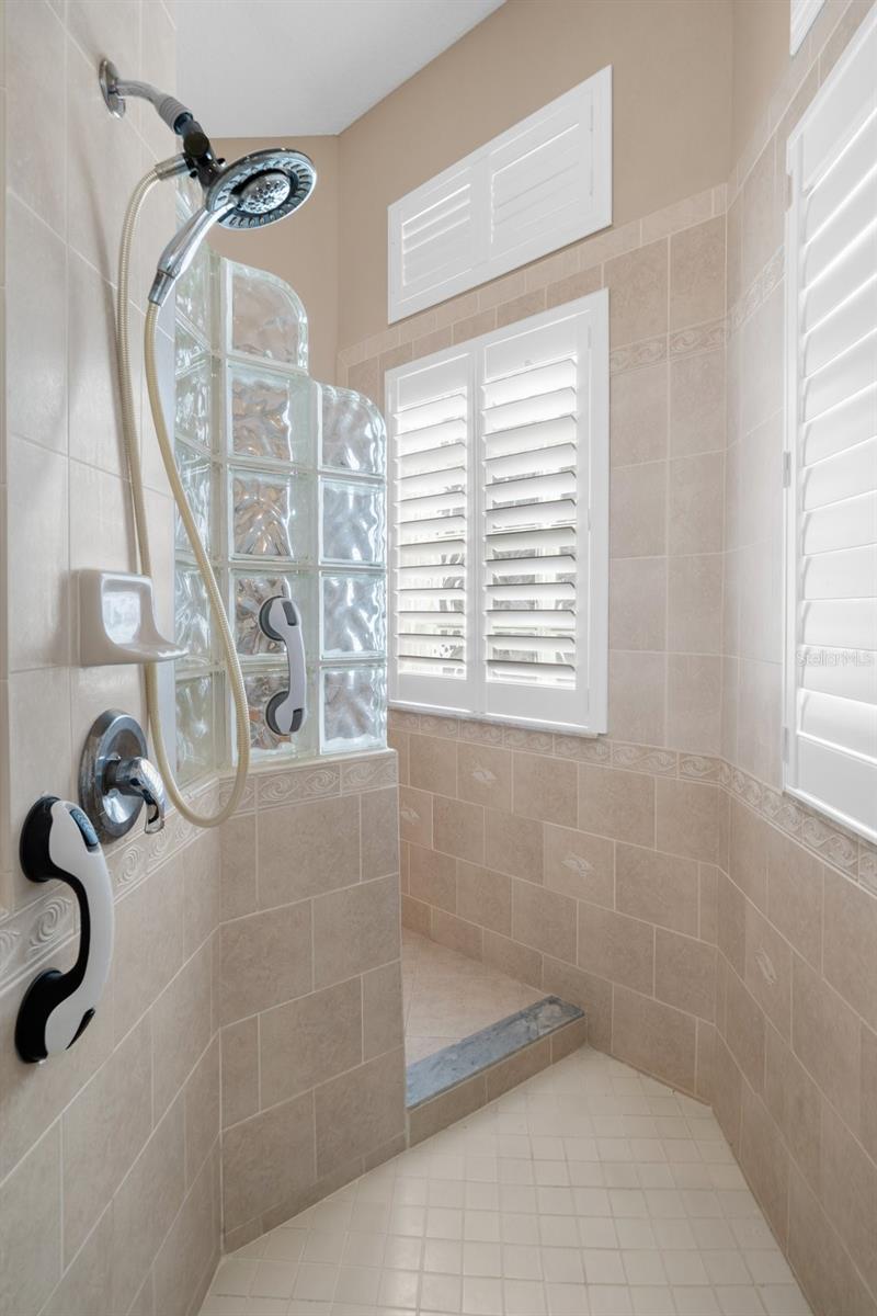 10501 WOODLAND WATERS BLVD