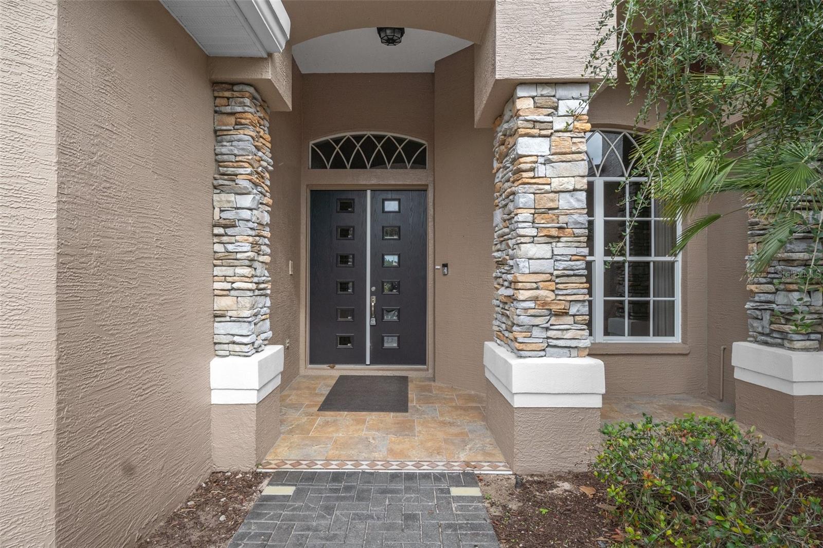 10501 WOODLAND WATERS BLVD