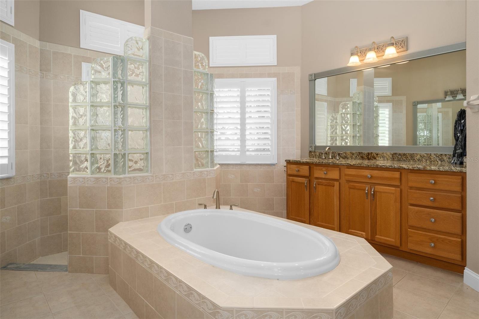 10501 WOODLAND WATERS BLVD