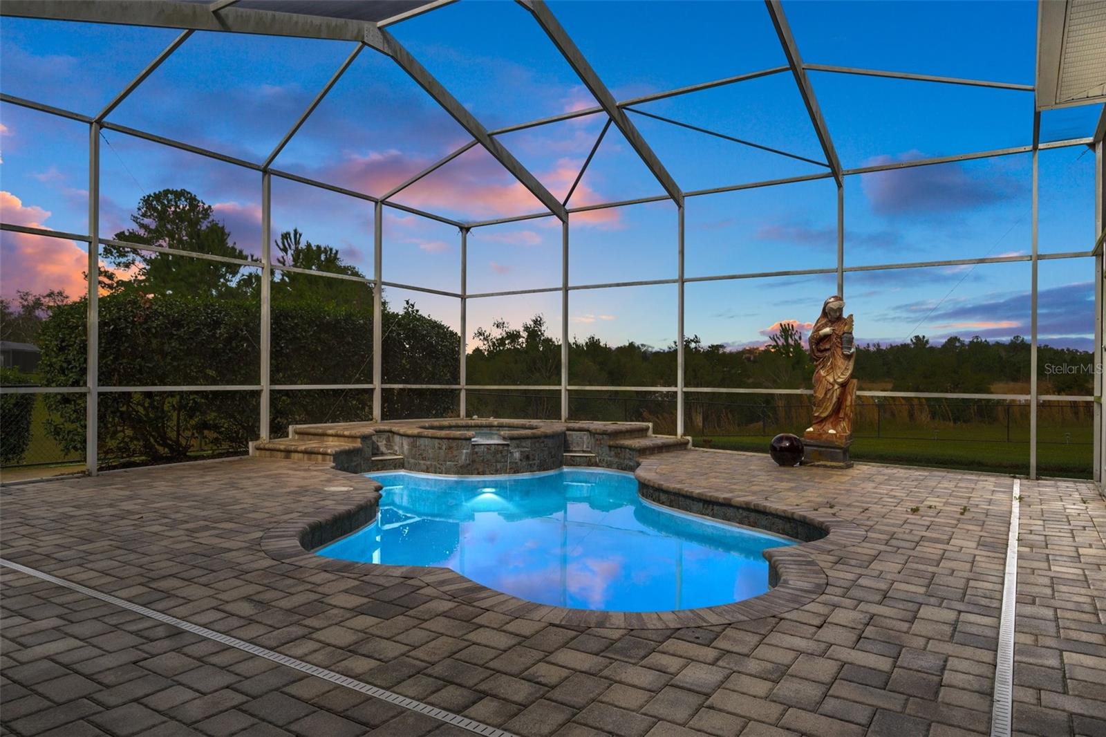 10501 WOODLAND WATERS BLVD