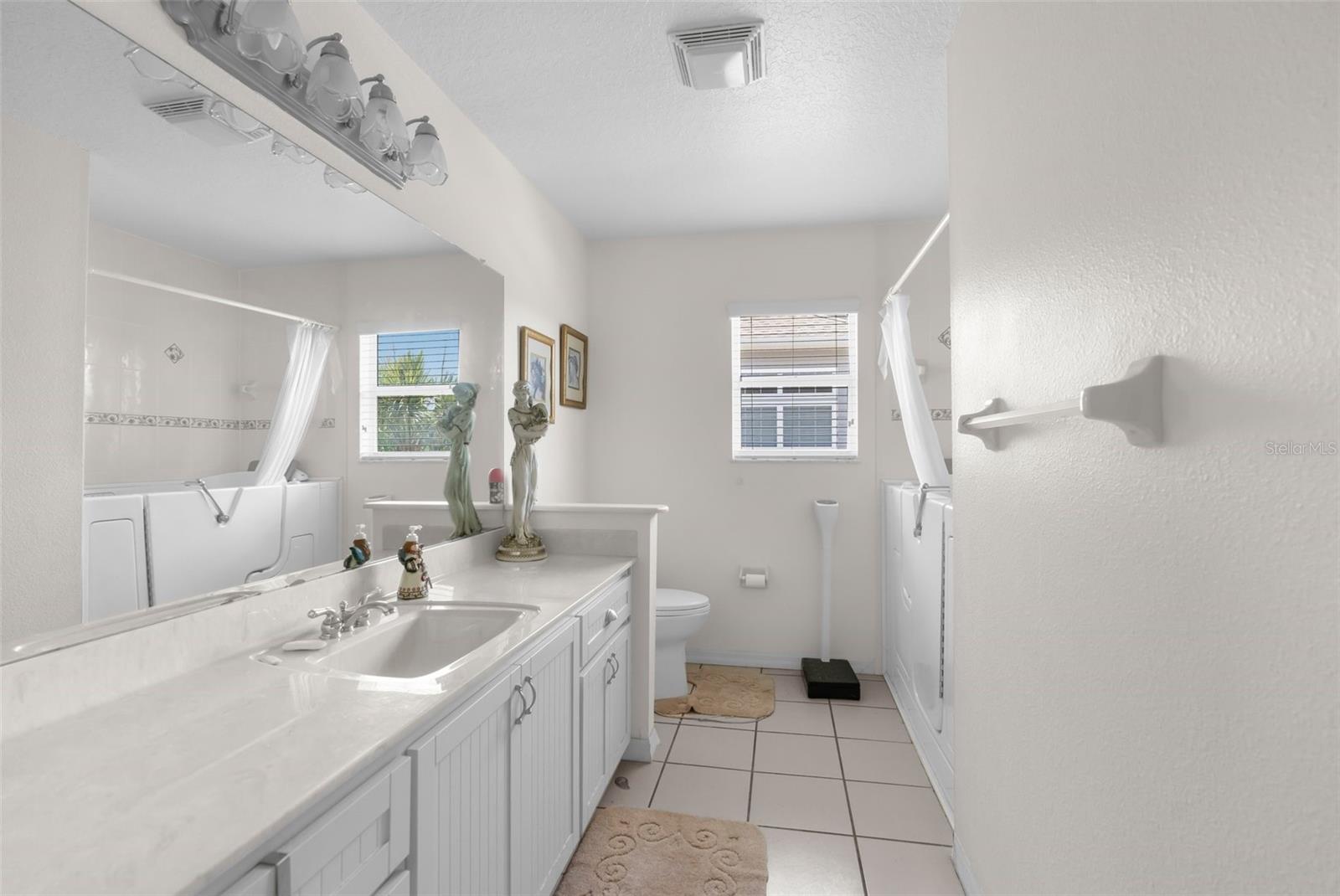3407 PALOMETA DR
