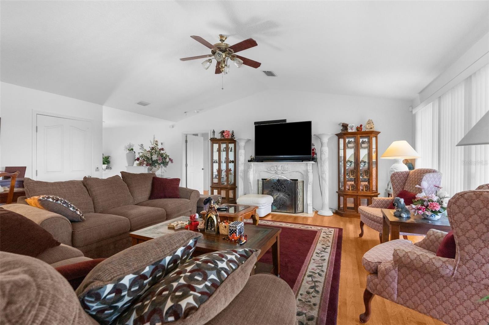 3407 PALOMETA DR