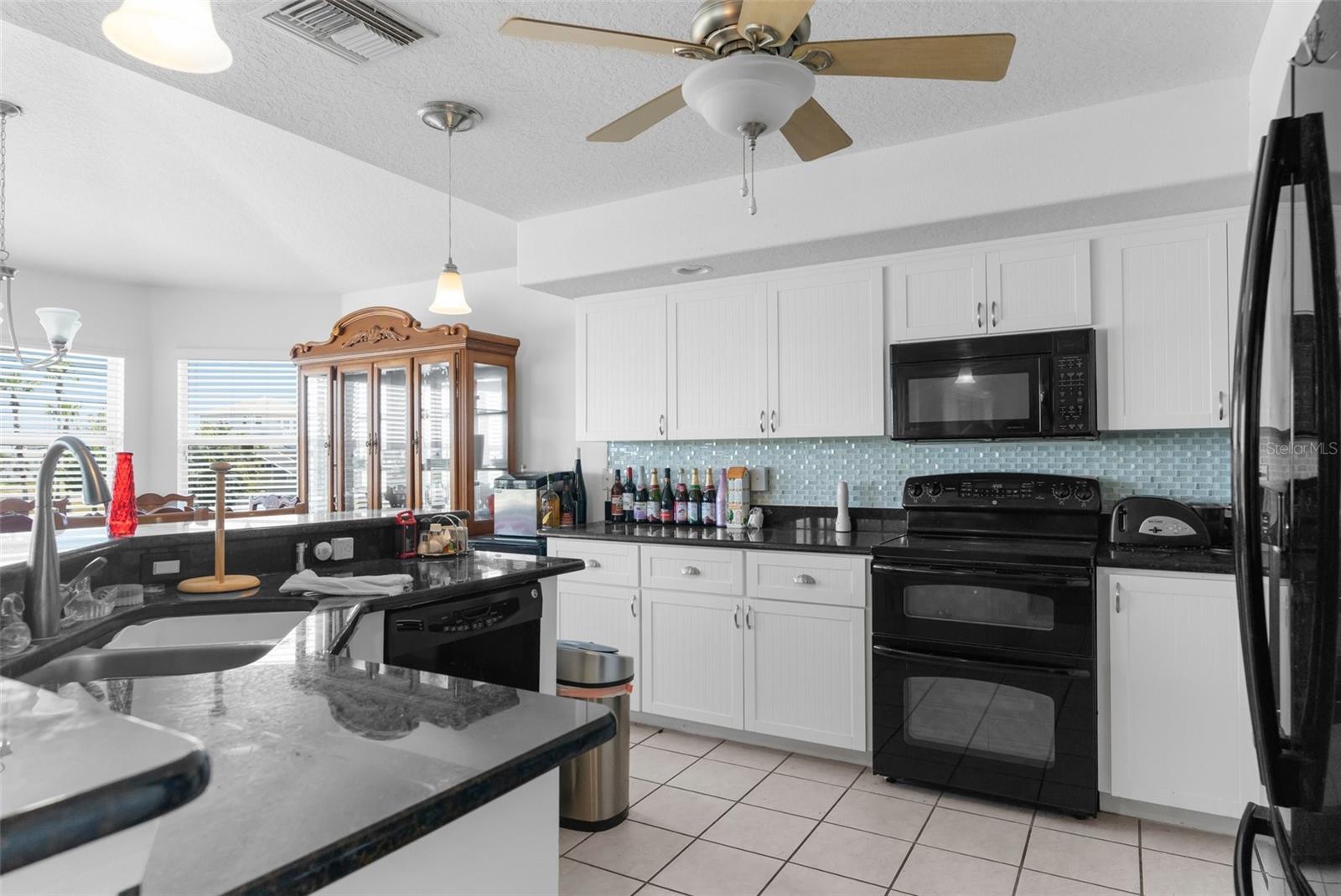 3407 PALOMETA DR