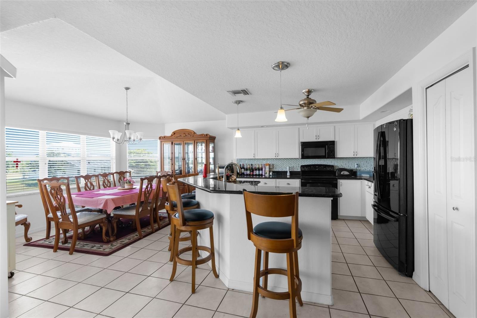 3407 PALOMETA DR