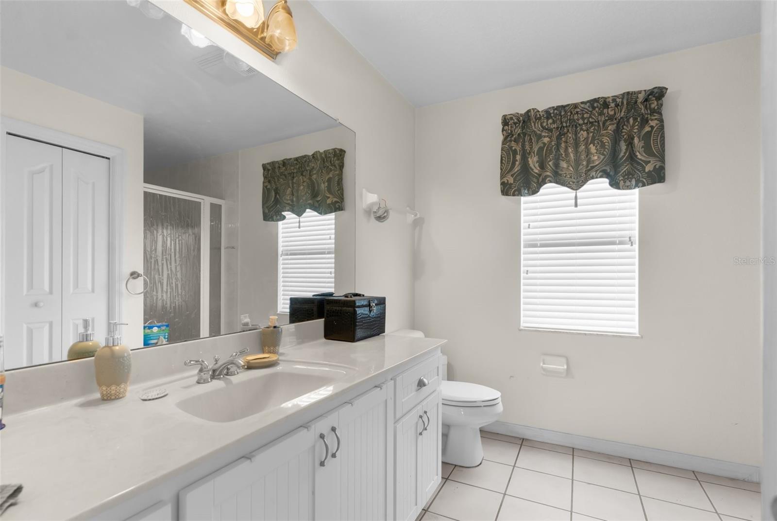 3407 PALOMETA DR