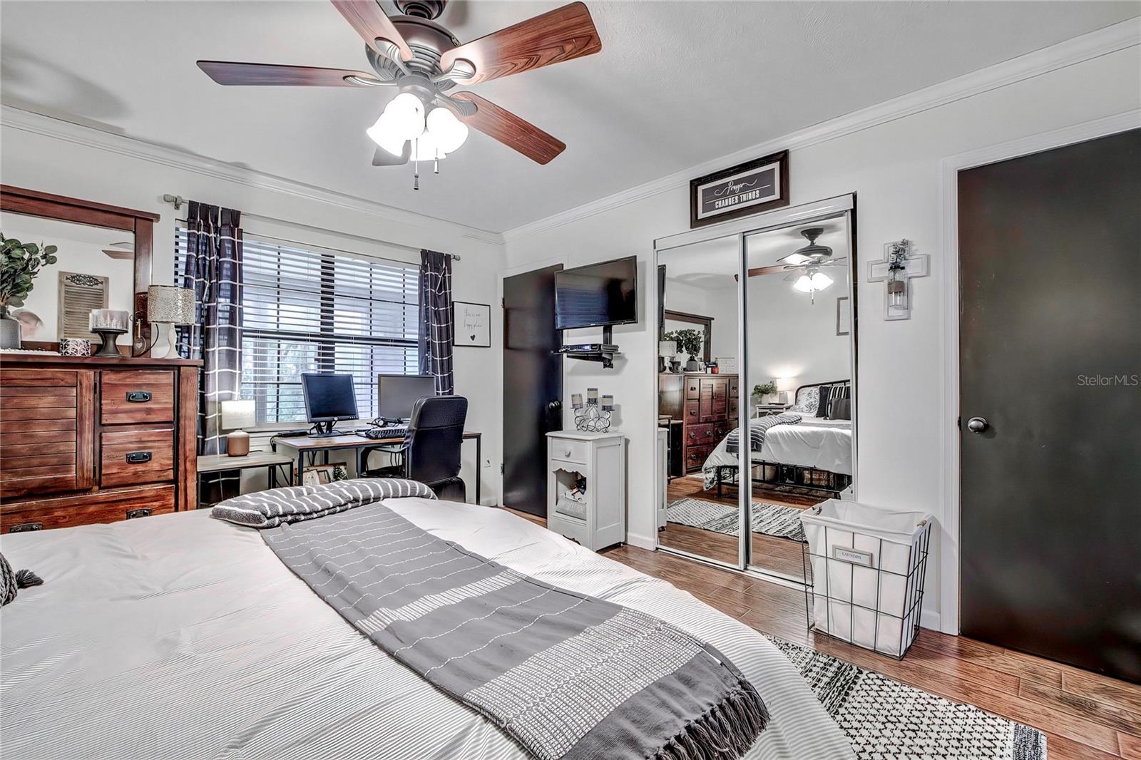 913 CANDLEBROOK LN