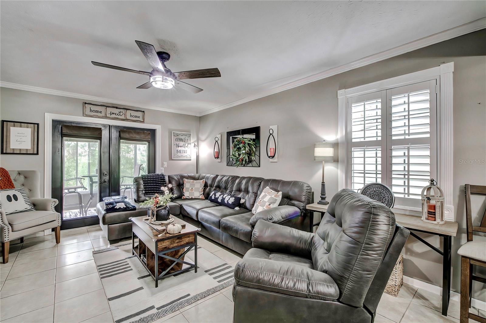 913 CANDLEBROOK LN