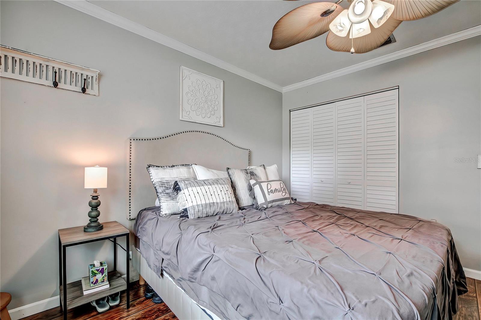 913 CANDLEBROOK LN