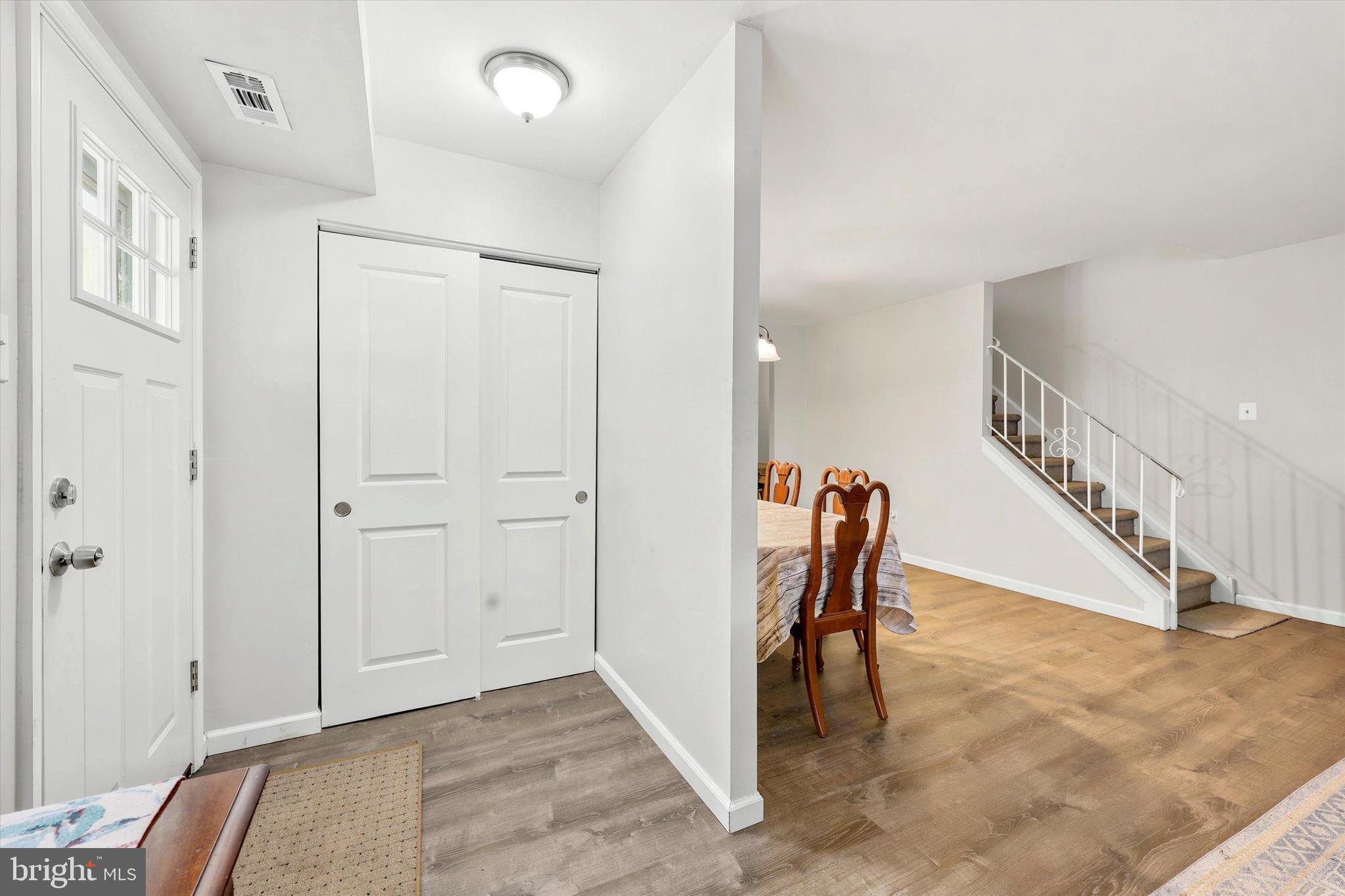 1384 ARUNDEL WAY
